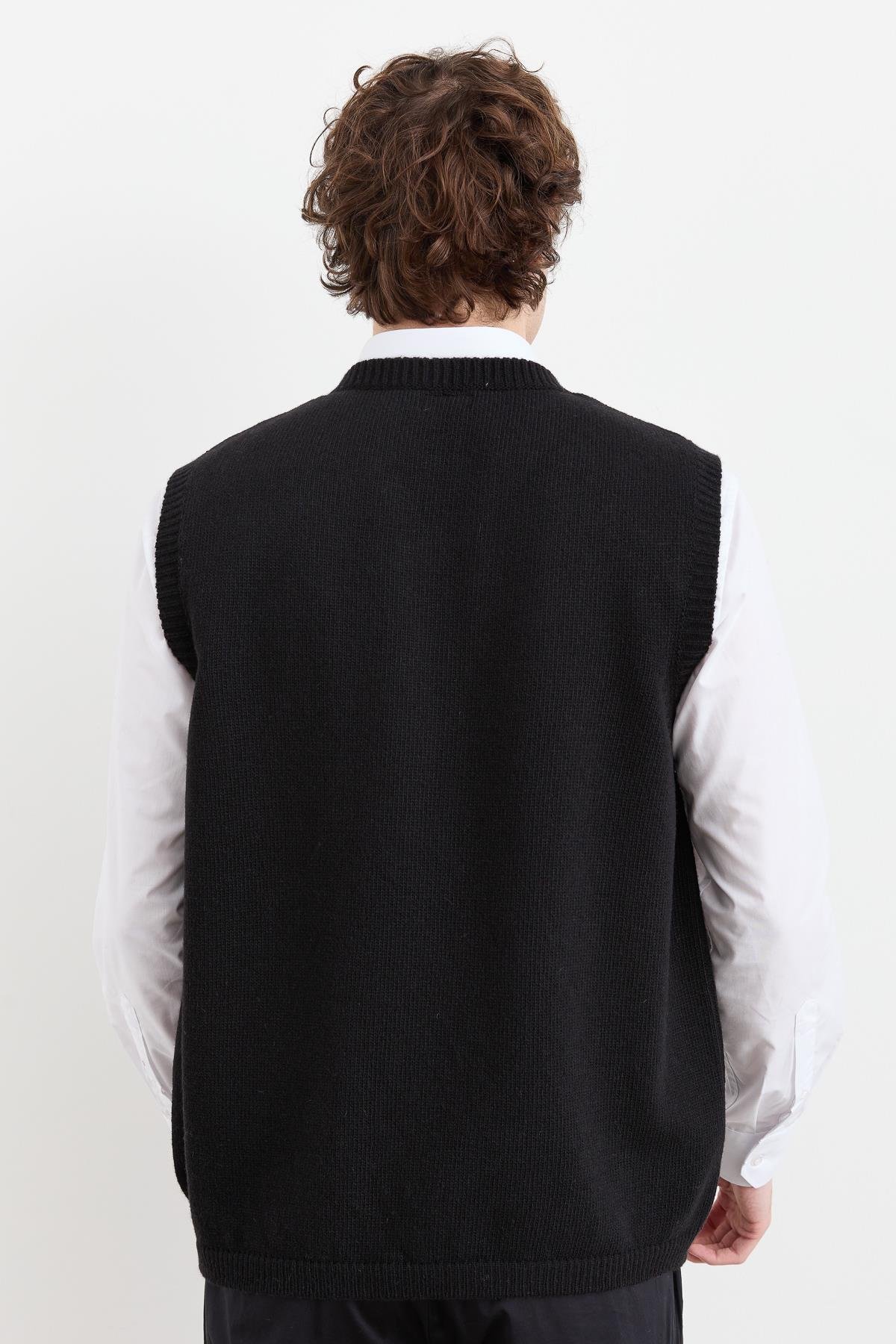 23504Erkek V Yaka Kalın Klasik Yün Süveter Siyah