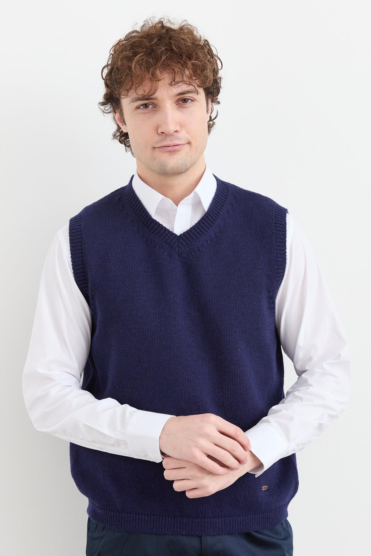 23504Erkek V Yaka Kalın Klasik Yün Süveter Y.A Lacivert