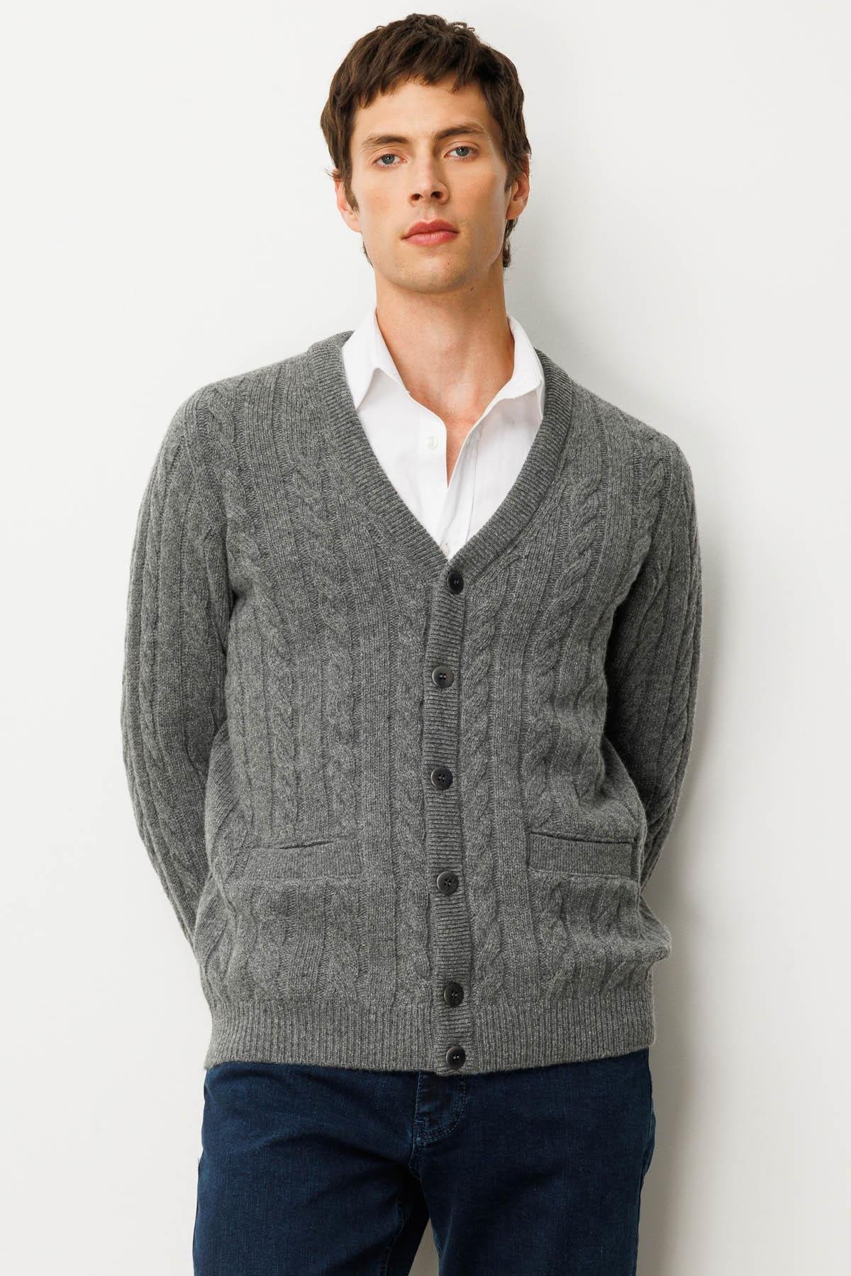 25520Erkek V Yaka Kalın Saç Örgülü Yün Ceket Füme