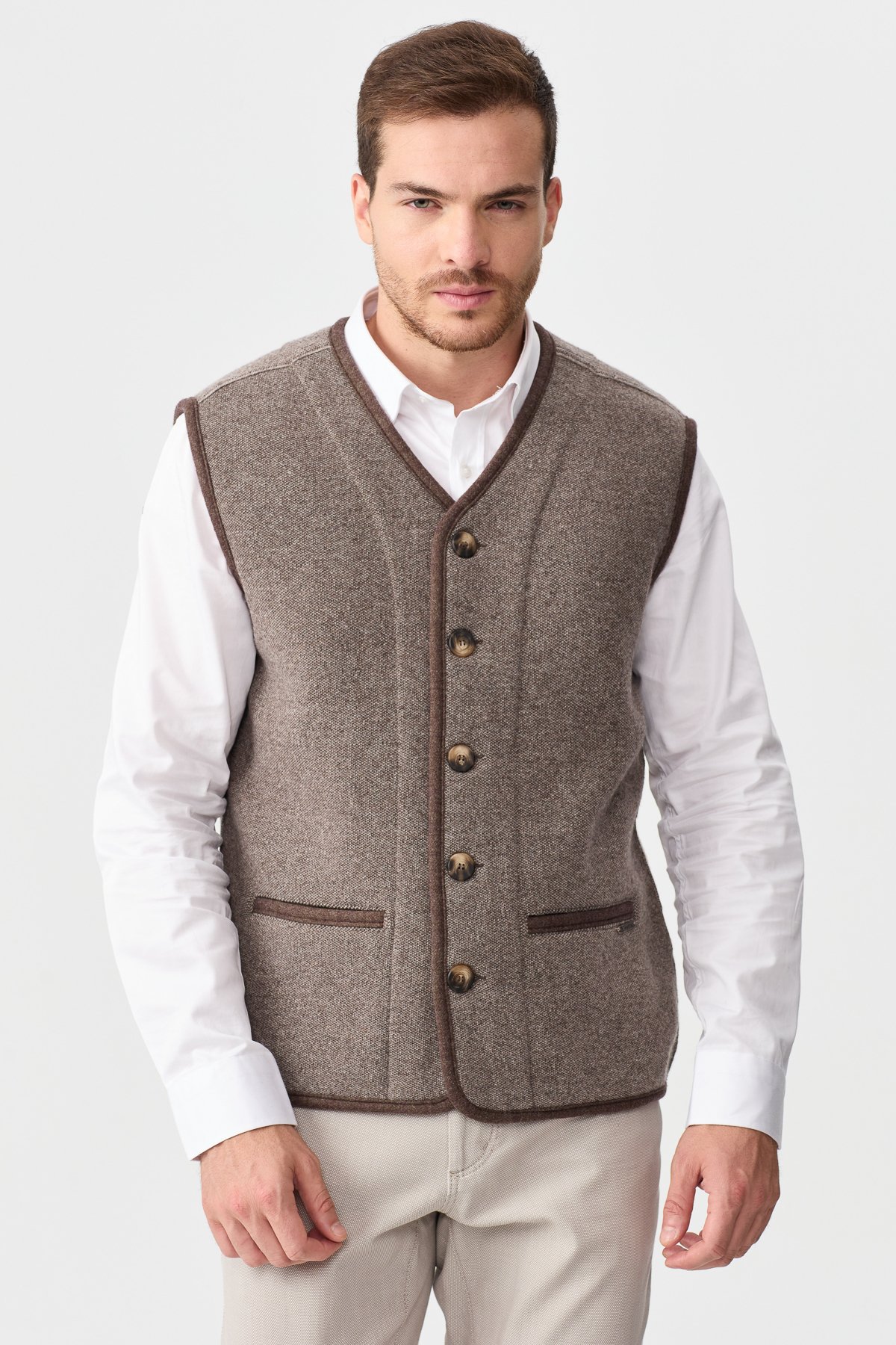 22569Erkek V Yaka Keçe Aksesuarlı Pike Dokuma Yün Yelek Vizon