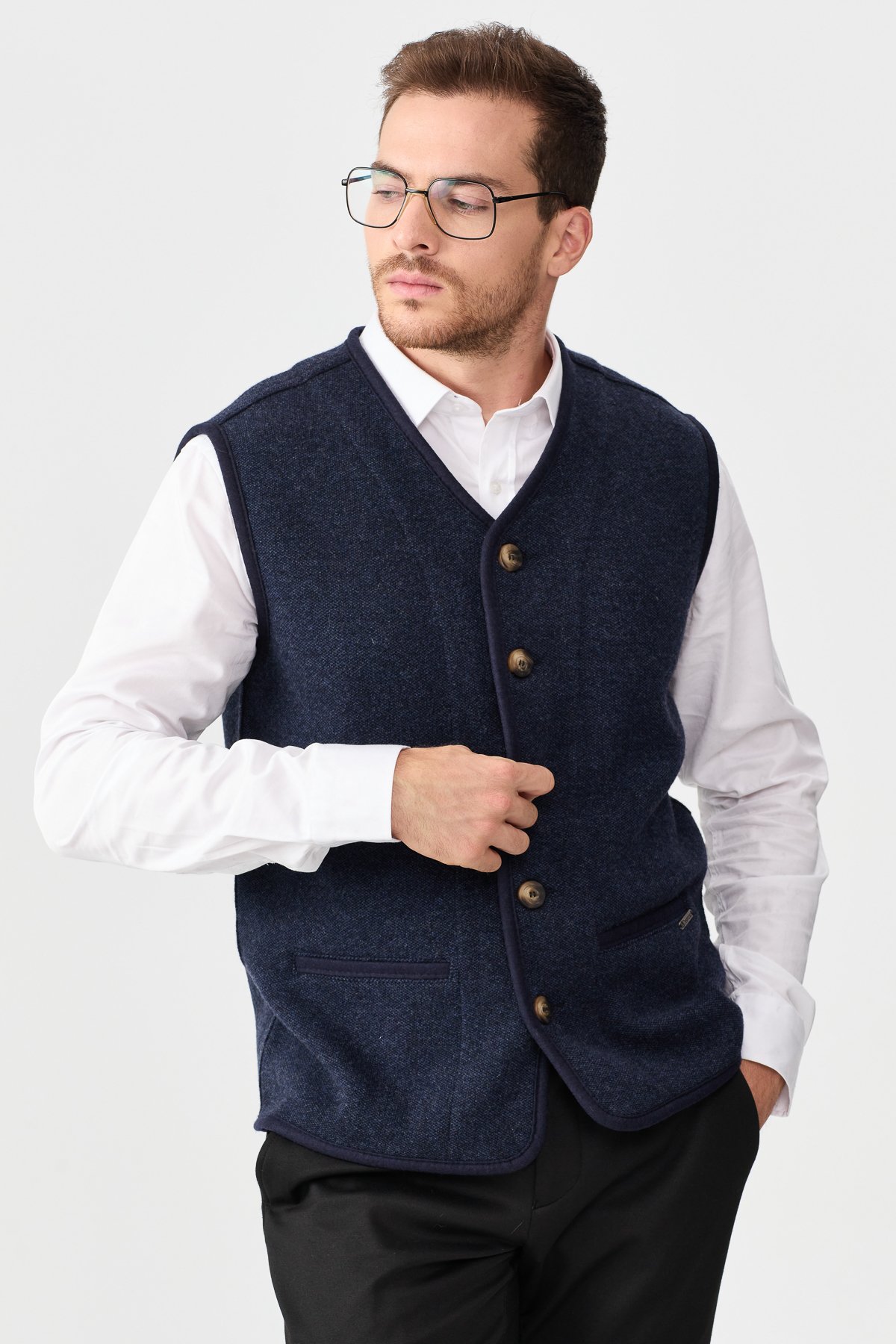 22569Erkek V Yaka Keçe Aksesuarlı Pike Dokuma Yün Yelek K.Lacivert