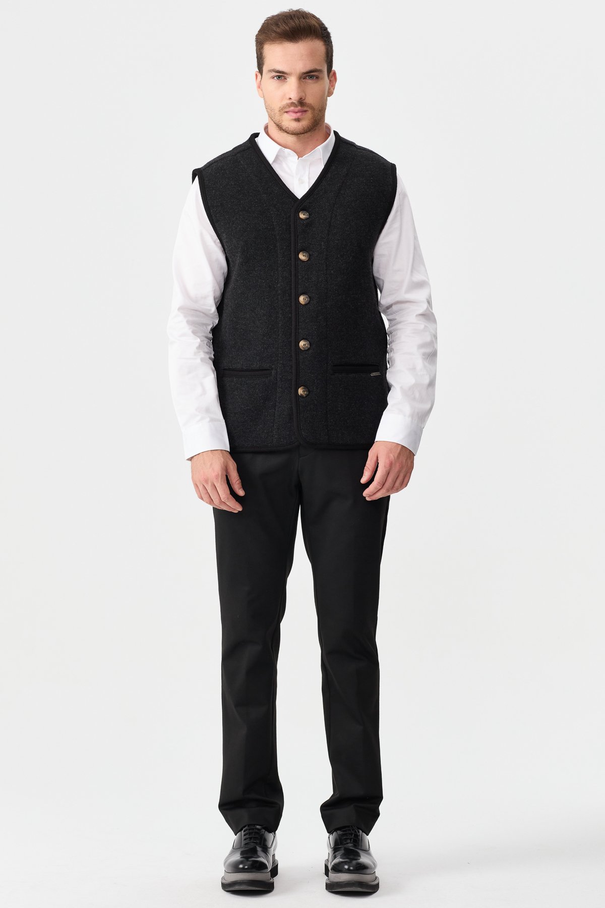 22569Erkek V Yaka Keçe Aksesuarlı Pike Dokuma Yün Yelek Siyah