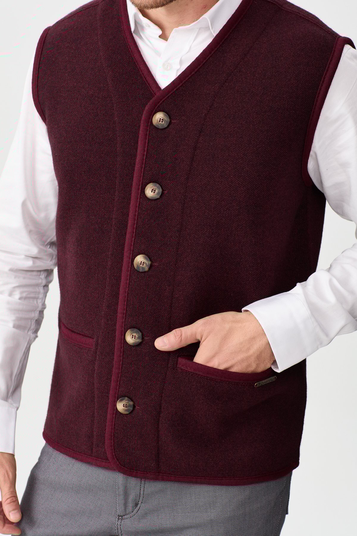 22569Erkek V Yaka Keçe Aksesuarlı Pike Dokuma Yün Yelek Bordo