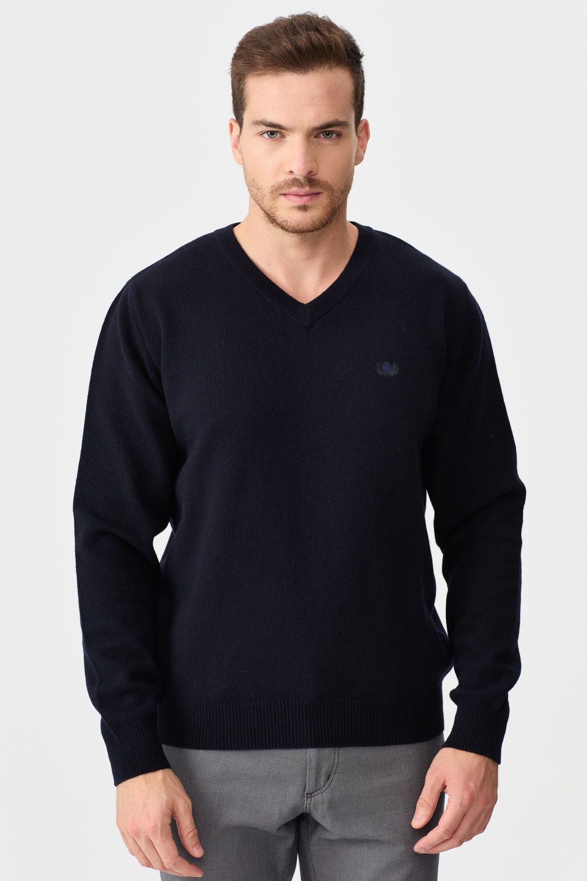 22582Erkek V Yaka Klasik Kazak K.Lacivert