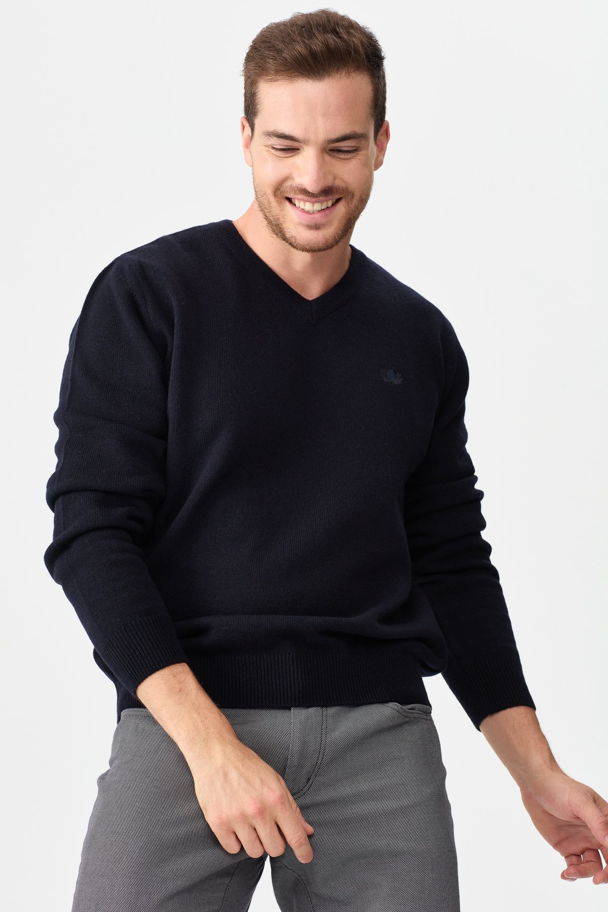 22582Erkek V Yaka Klasik Kazak K.Lacivert