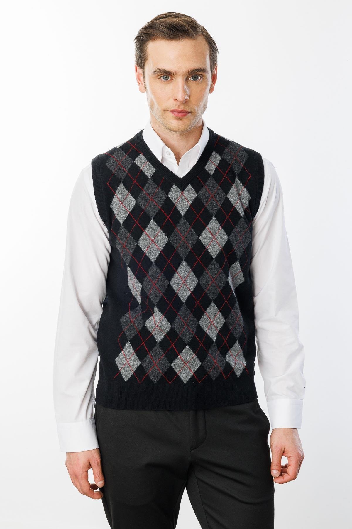 24510Erkek V Yaka Önü Baklava Desenli Yün Süveter Siyah