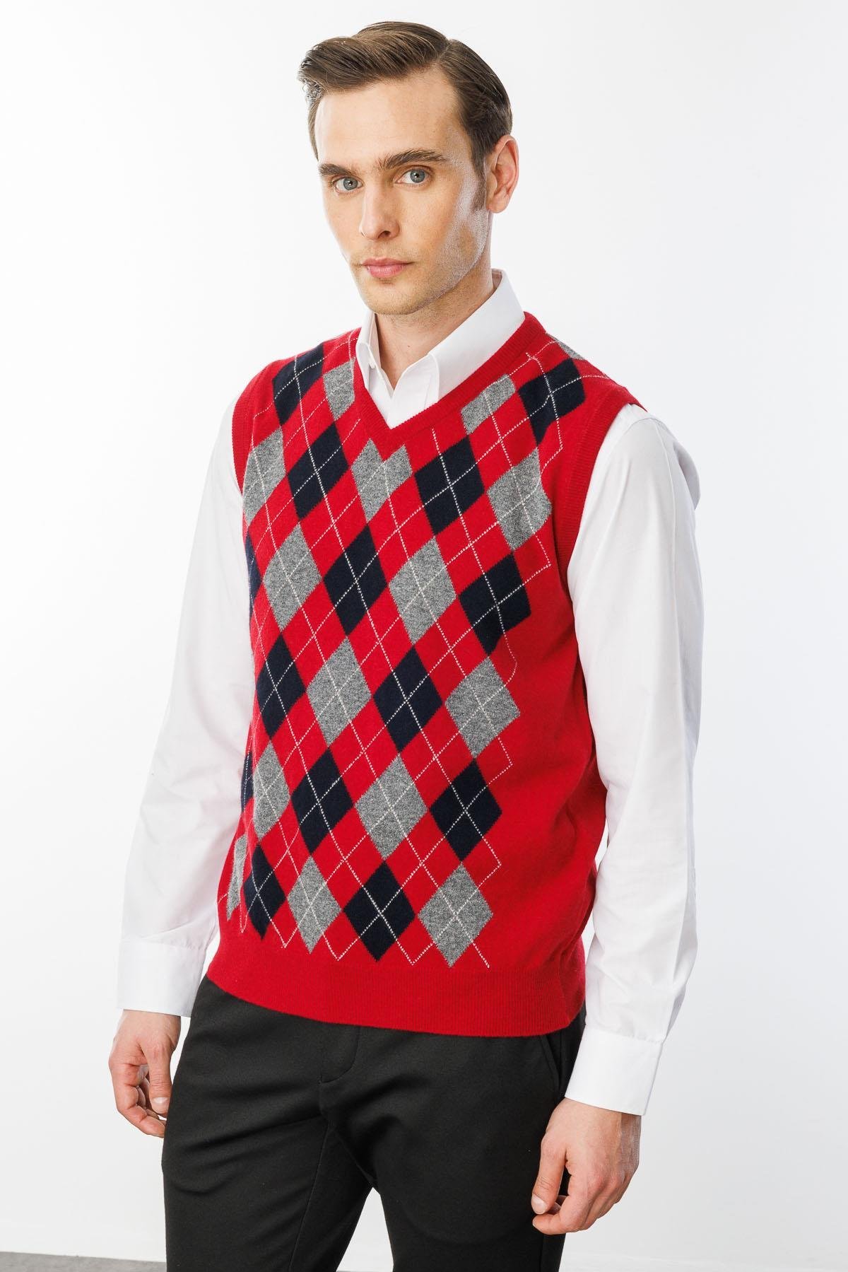 24510Erkek V Yaka Önü Baklava Desenli Yün Süveter K.Kırmızı