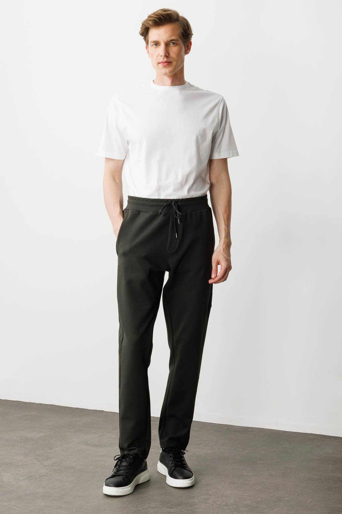 25448Erkek Yanı ve Cebi Kumaş Eşofman Altı Haki