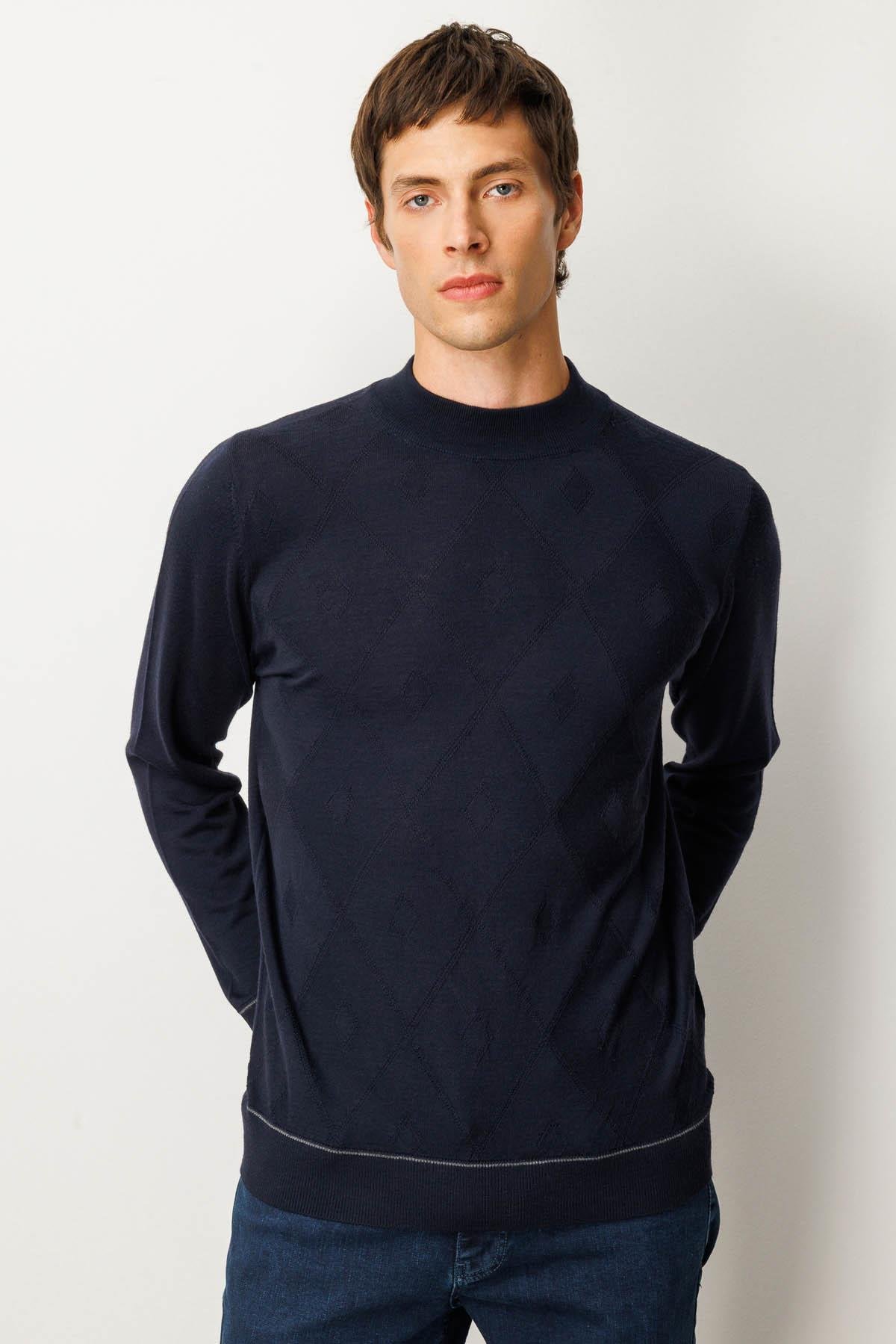 25605Erkek Yarım Balıkçı Yaka Çizgili Baklavalı Yün Kazak K.Lacivert