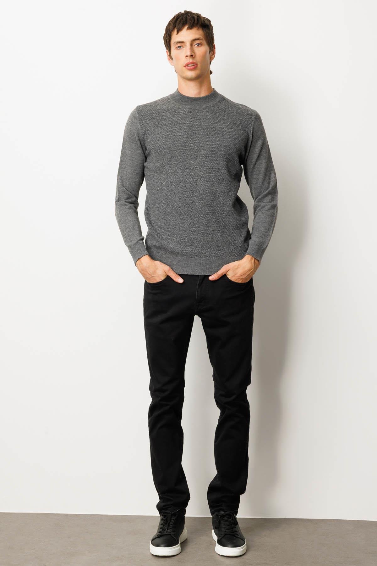 25609Erkek Yarım Balıkçı Yaka Önü Baklavalı Triko Kazak Füme