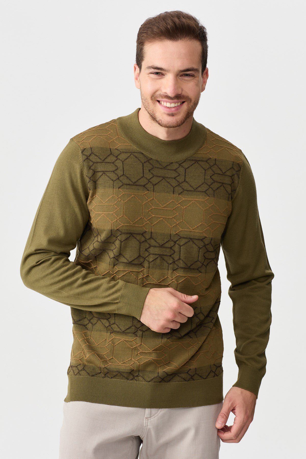 22612Erkek Yarım Balıkçı Yaka Önü Desenli Kazak A.Haki