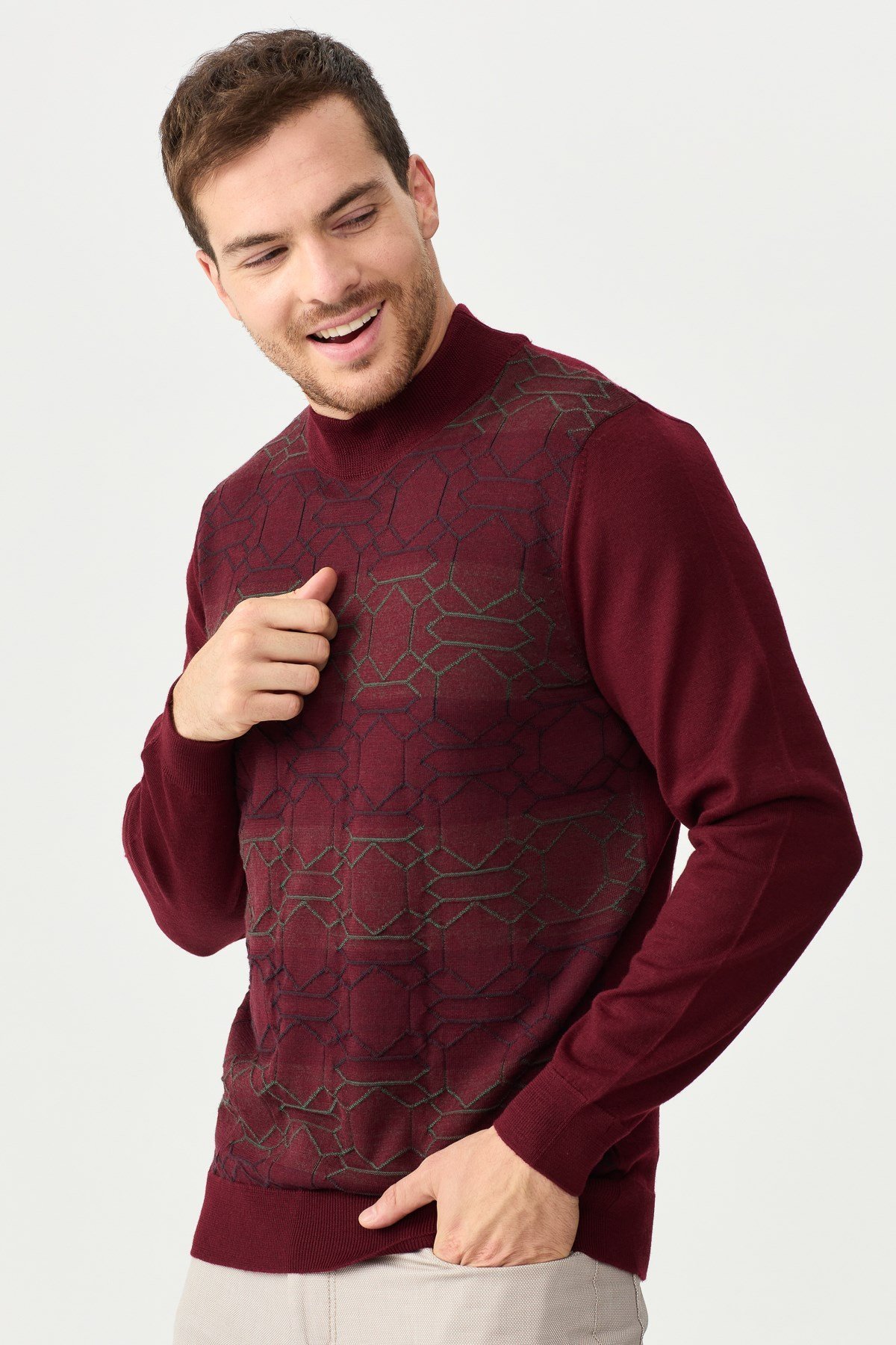 22612Erkek Yarım Balıkçı Yaka Önü Desenli Kazak Bordo