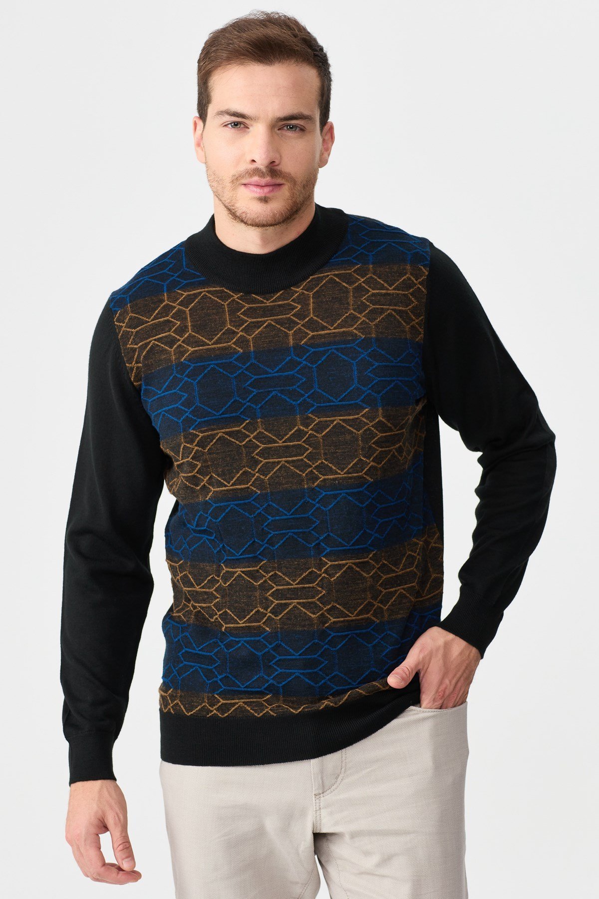 22612Erkek Yarım Balıkçı Yaka Önü Desenli Kazak Siyah