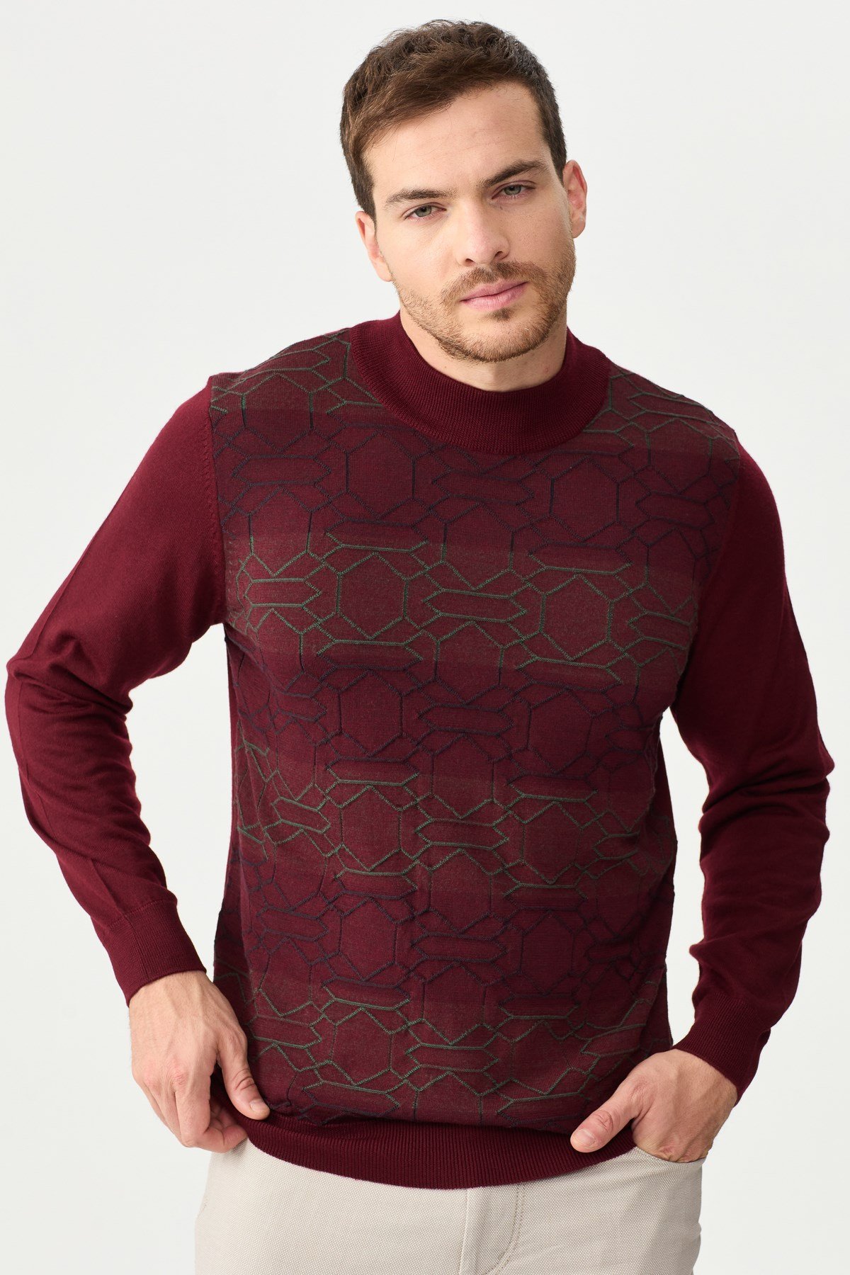 22612Erkek Yarım Balıkçı Yaka Önü Desenli Kazak Bordo