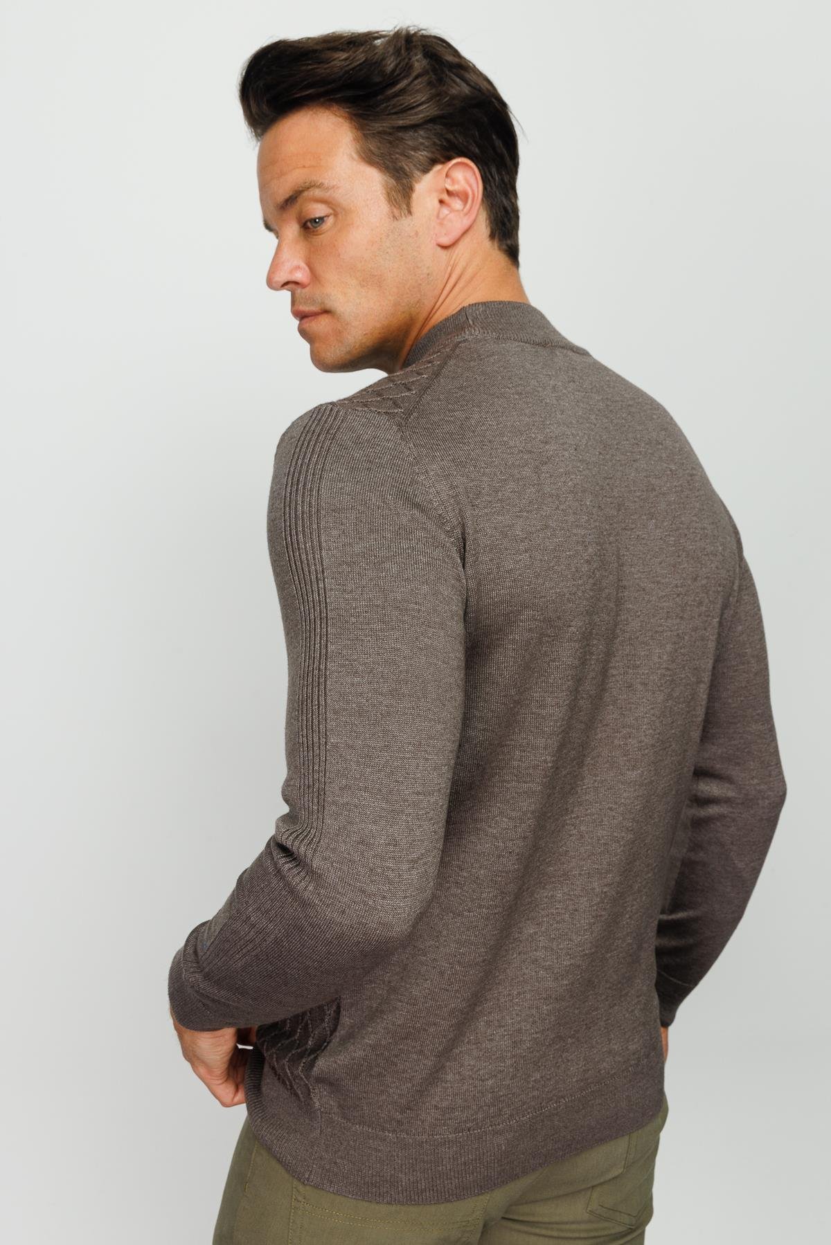 22525Erkek Yarım Balıkçı Yaka Petek Desenli Kazak A.Kahve