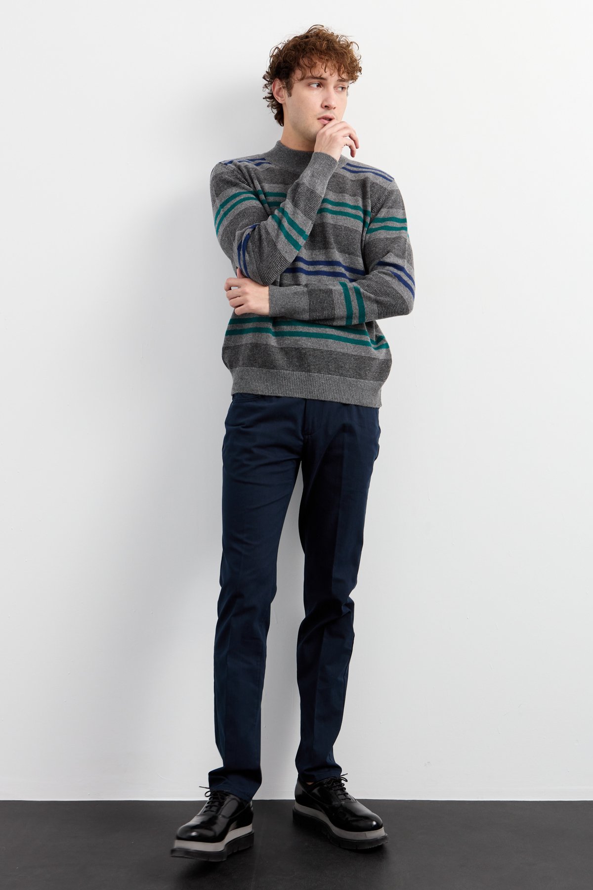 23501Erkek Yarım Balıkçı Yaka Renkli Çizgili Yün Kazak Füme