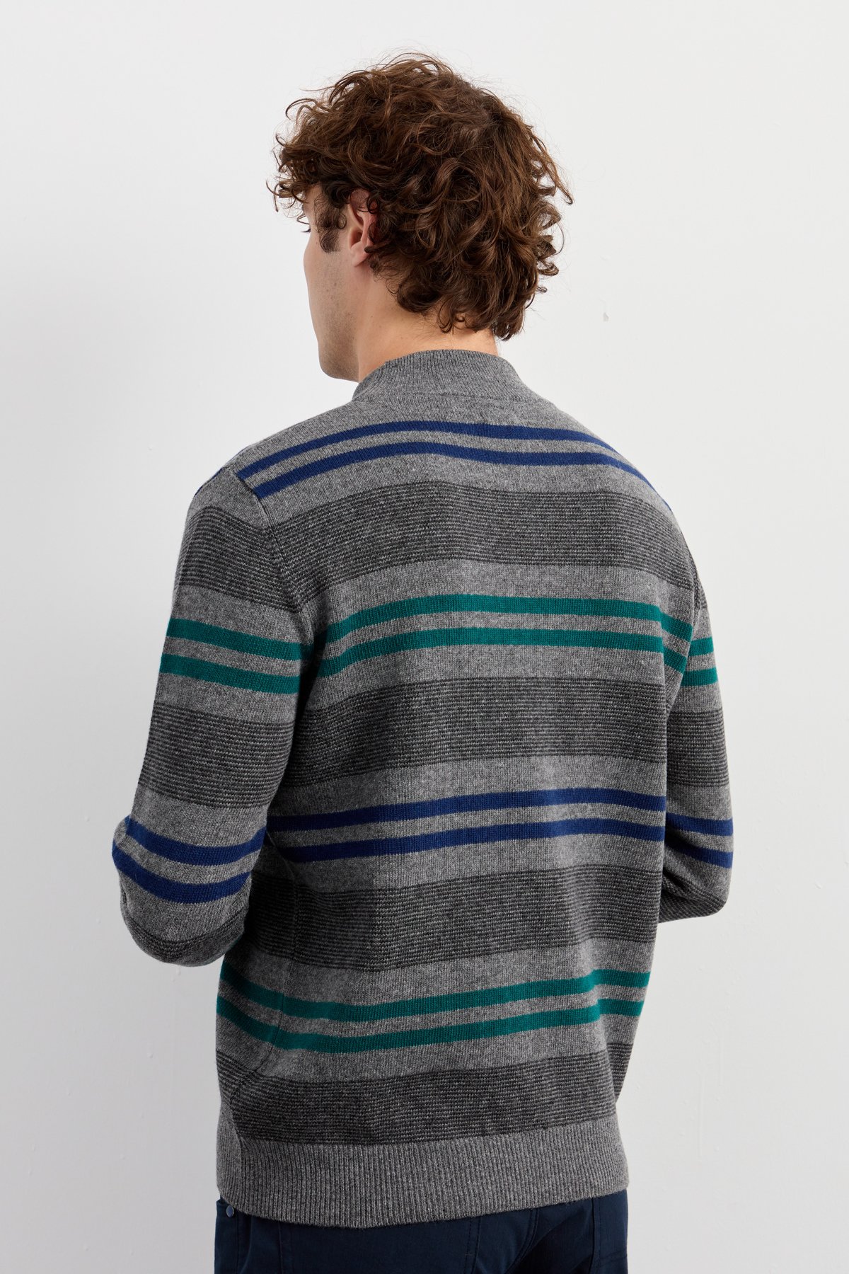 23501Erkek Yarım Balıkçı Yaka Renkli Çizgili Yün Kazak Füme