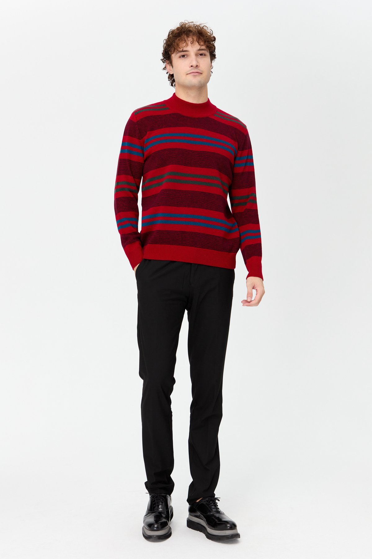 23501Erkek Yarım Balıkçı Yaka Renkli Çizgili Yün Kazak K.Kırmızı