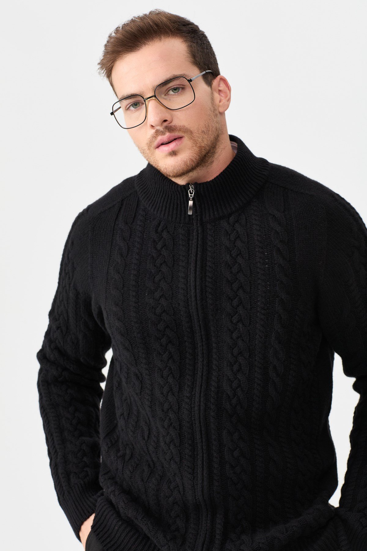 22587Erkek Yarım Balıkçı Yaka Saç Örgülü Yün Ceket Siyah