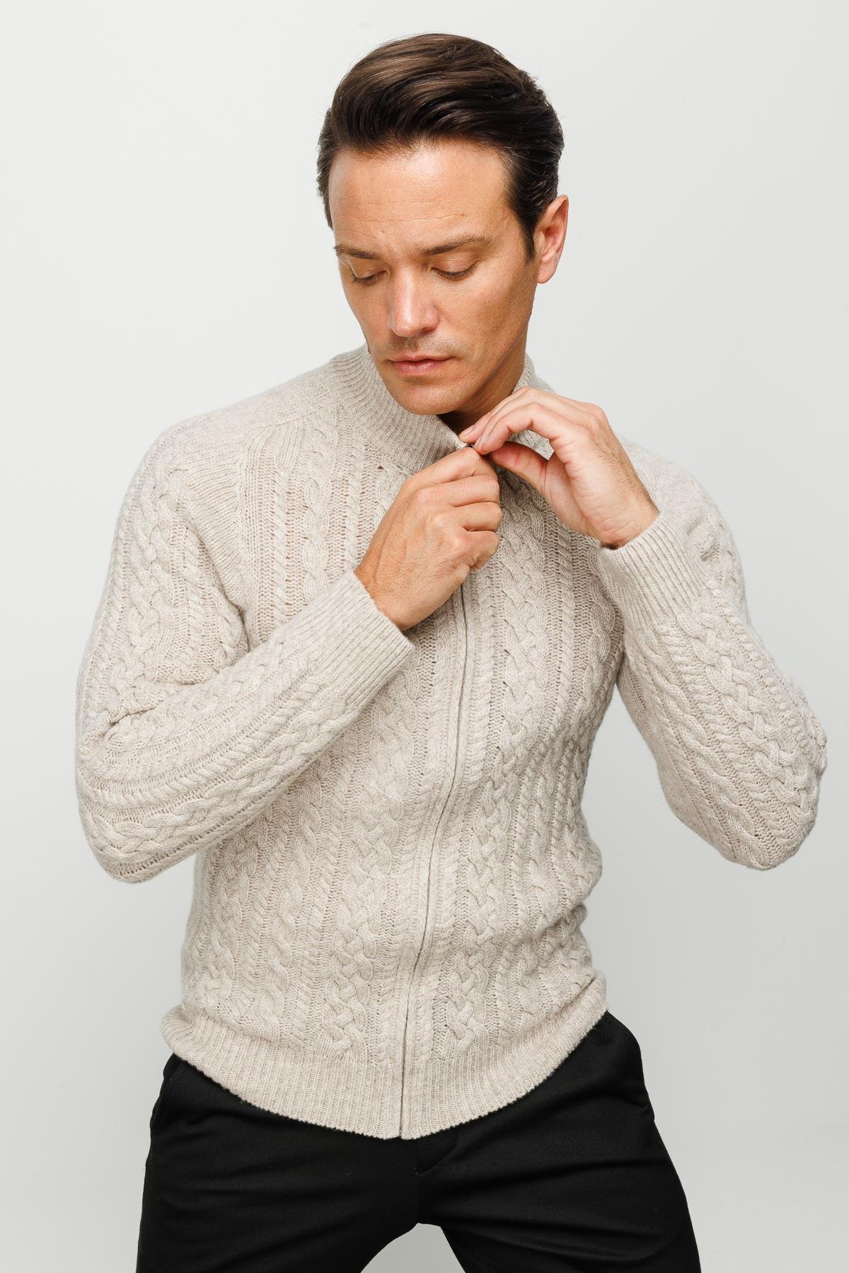 22587Erkek Yarım Balıkçı Yaka Saç Örgülü Yün Ceket V.Bej