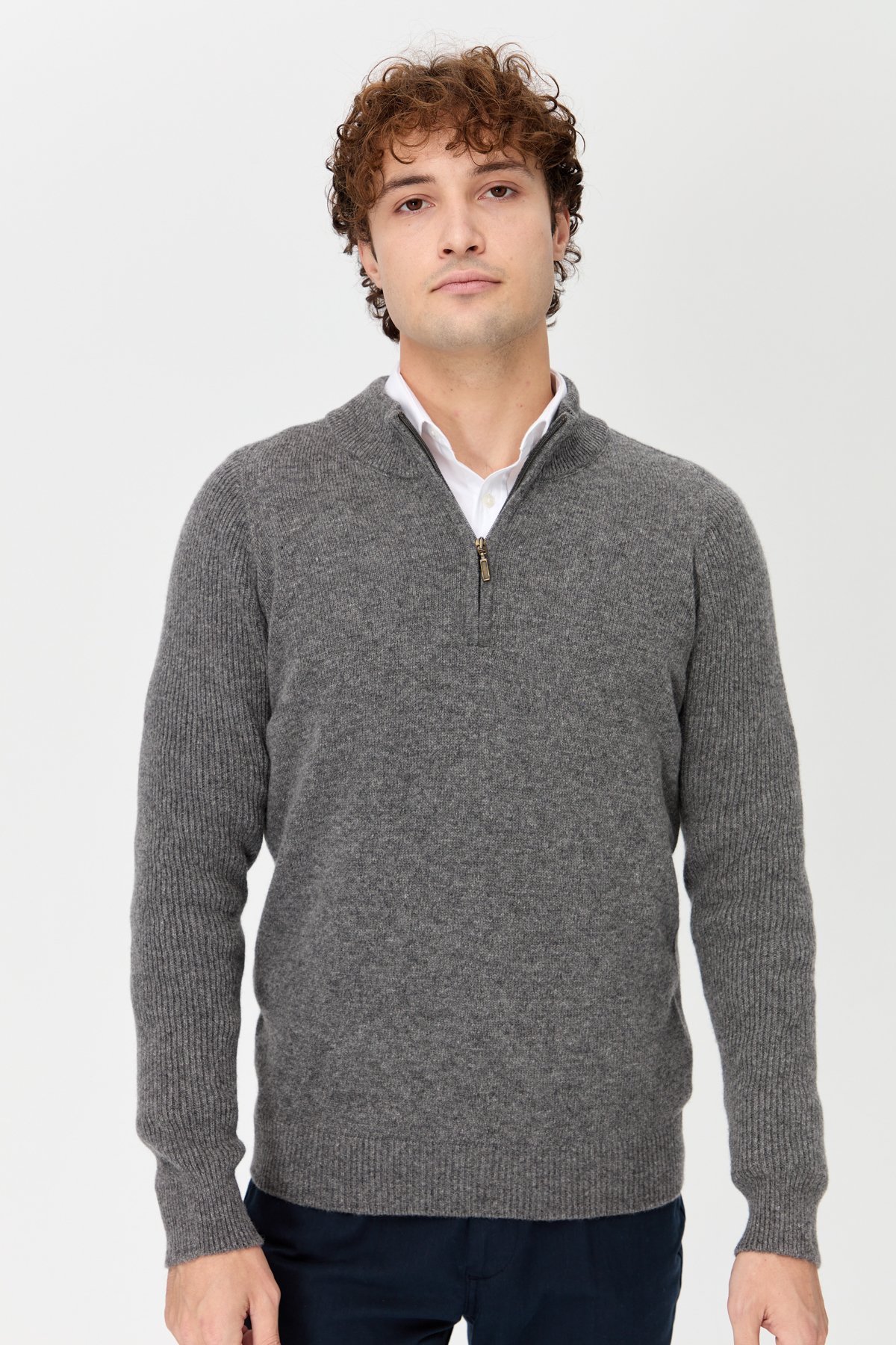 22590Erkek Yarım Balıkçı Yaka Yakası Fermuarlı Yün Kazak Füme