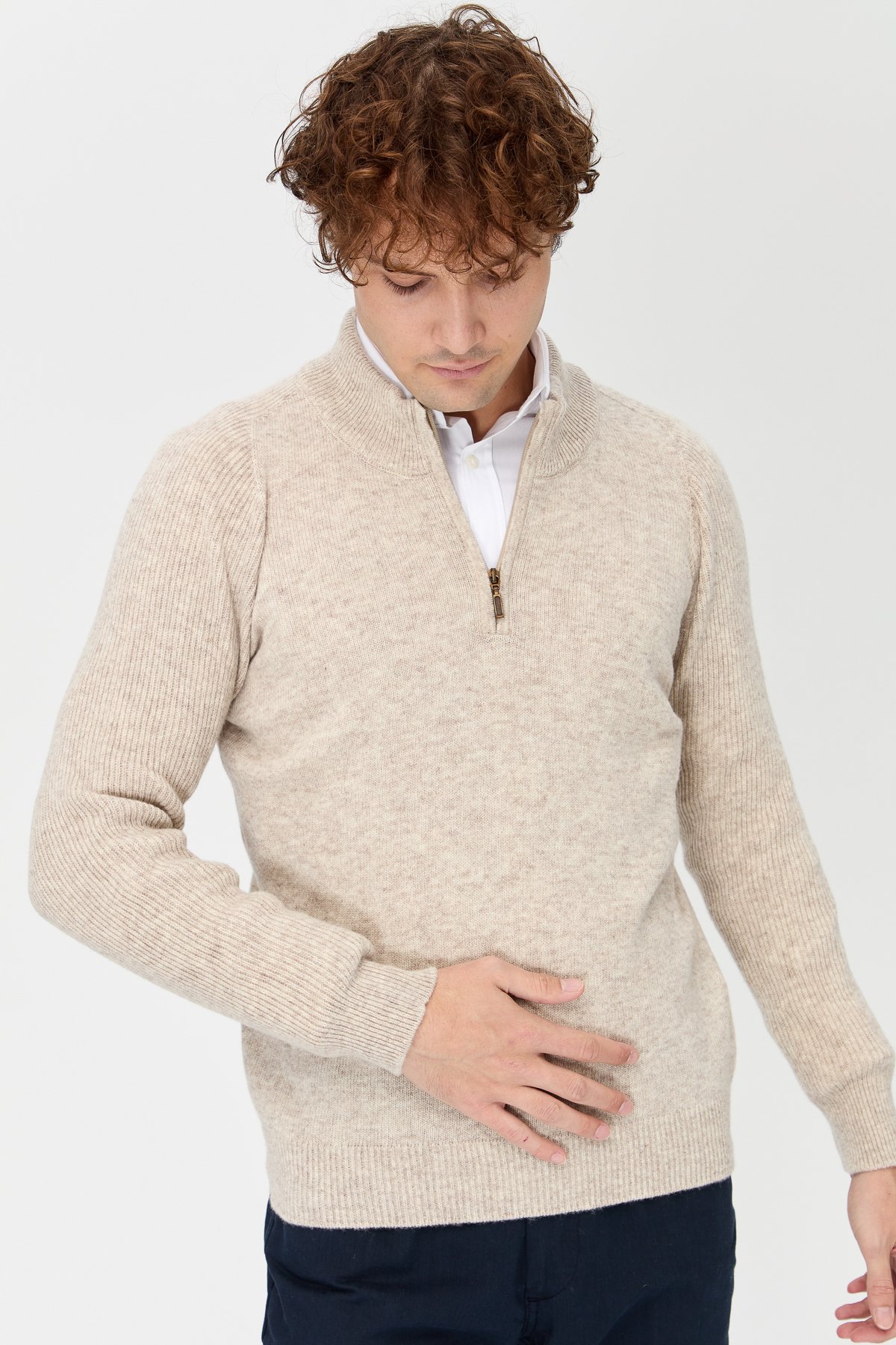 22590Erkek Yarım Balıkçı Yaka Yakası Fermuarlı Yün Kazak V.Bej