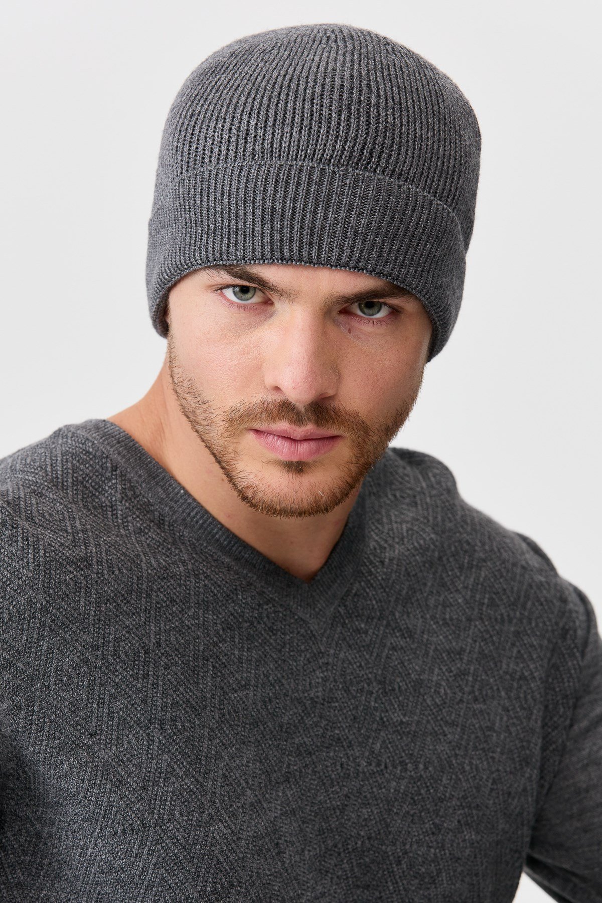 22558Erkek Yün Bere Füme