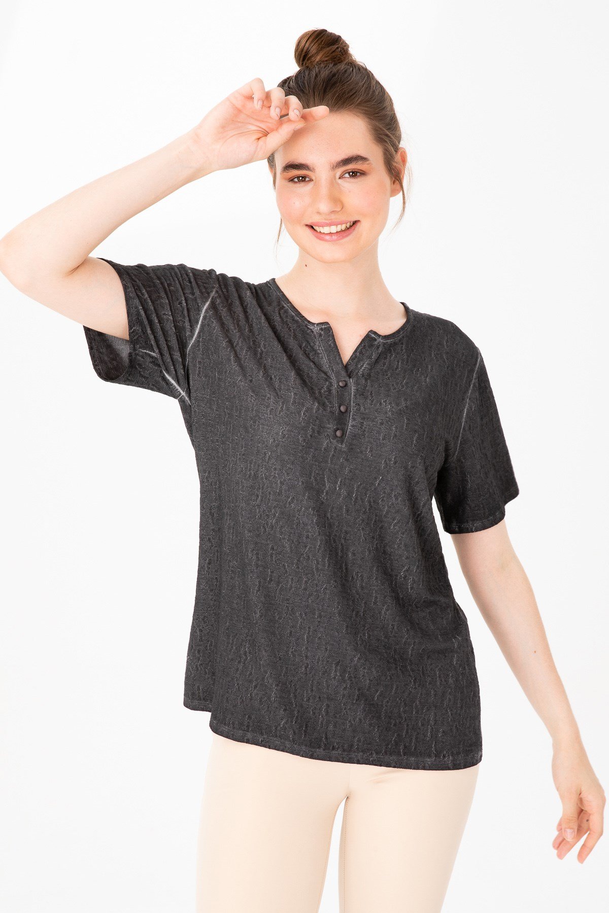 KADIN AÇMA YAKA KISA KOL JAKAR KUMAŞ BLUZ SİYAH