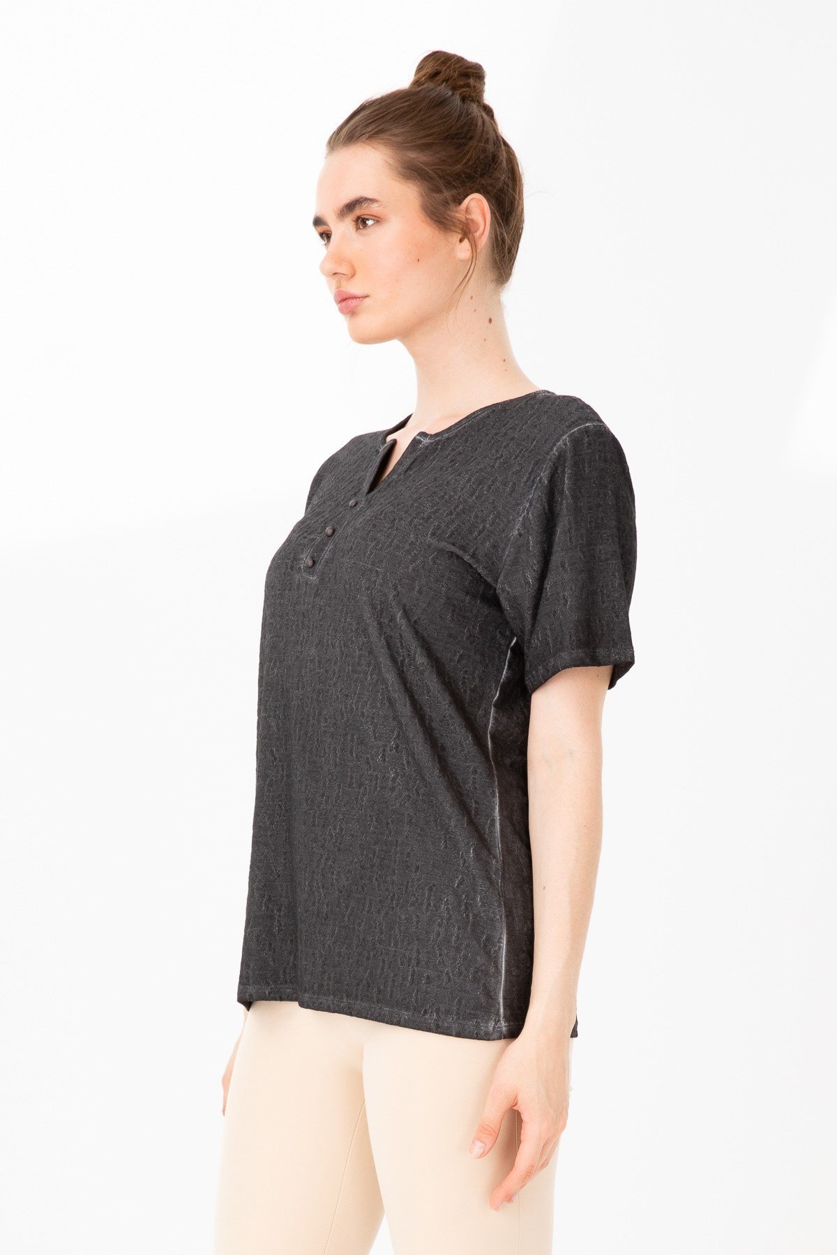 KADIN AÇMA YAKA KISA KOL JAKAR KUMAŞ BLUZ SİYAH