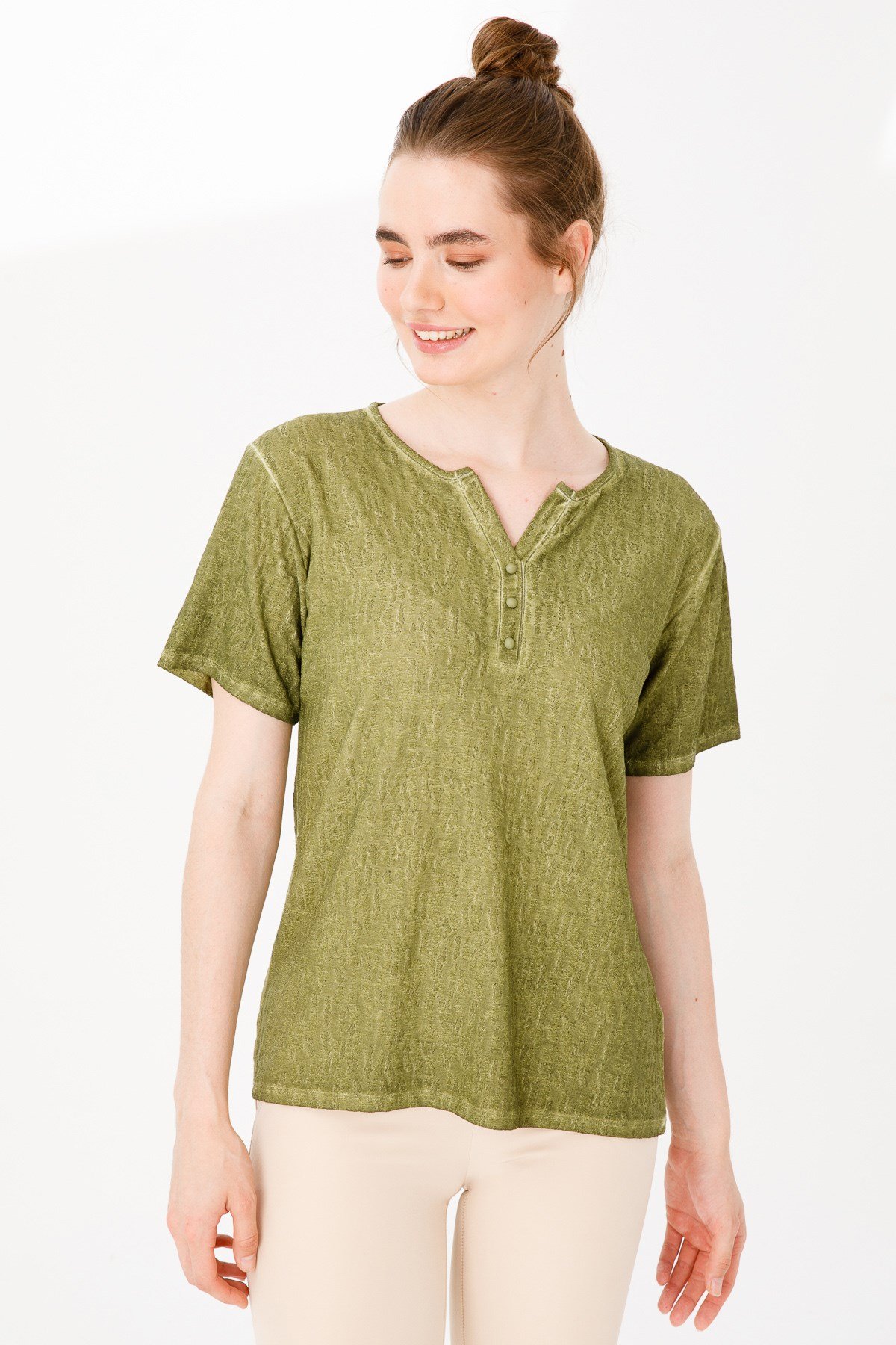 KADIN AÇMA YAKA KISA KOL JAKAR KUMAŞ BLUZ HAKİ