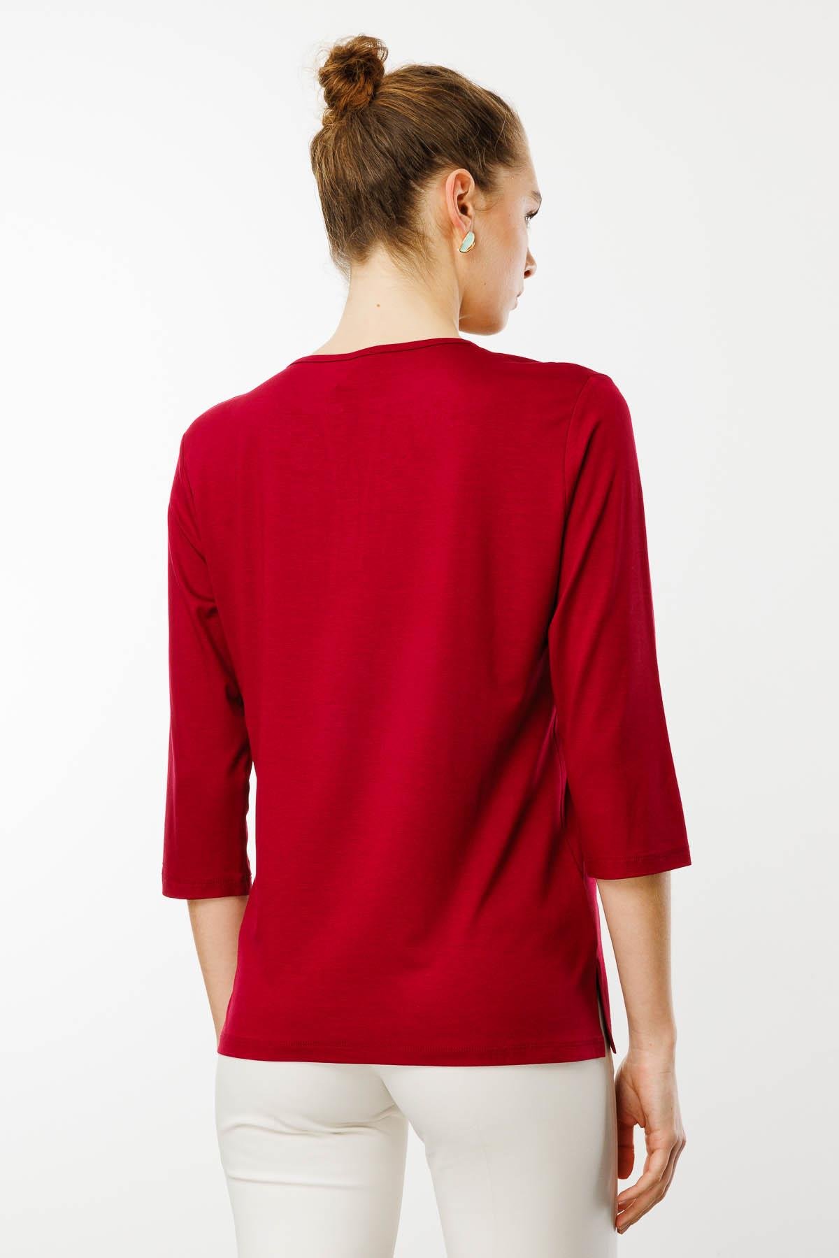 25701Kadın Açma Yaka Nakış İşlemeli Penye Bluz Vişne