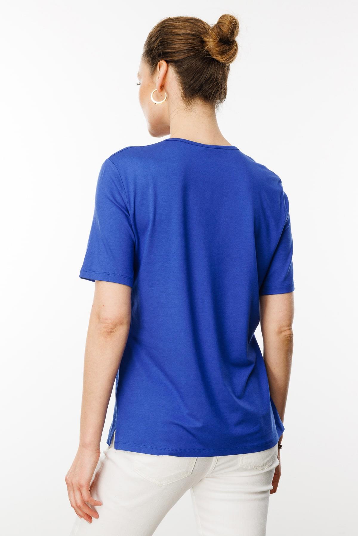 25700Kadın Açma Yaka Nakış İşlemeli Penye T-shirt Saks