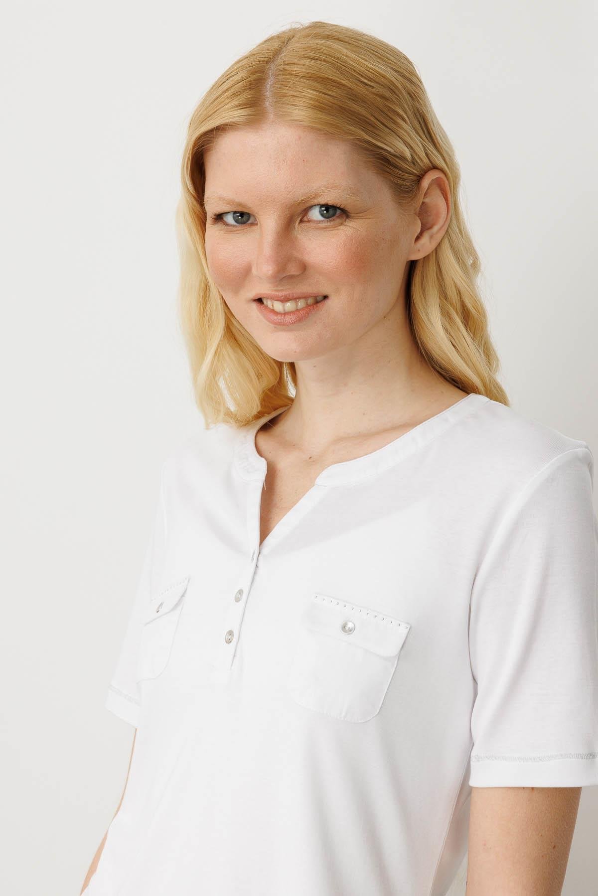 25806Kadın Açma Yaka Önü Cepli Penye T-shirt Beyaz