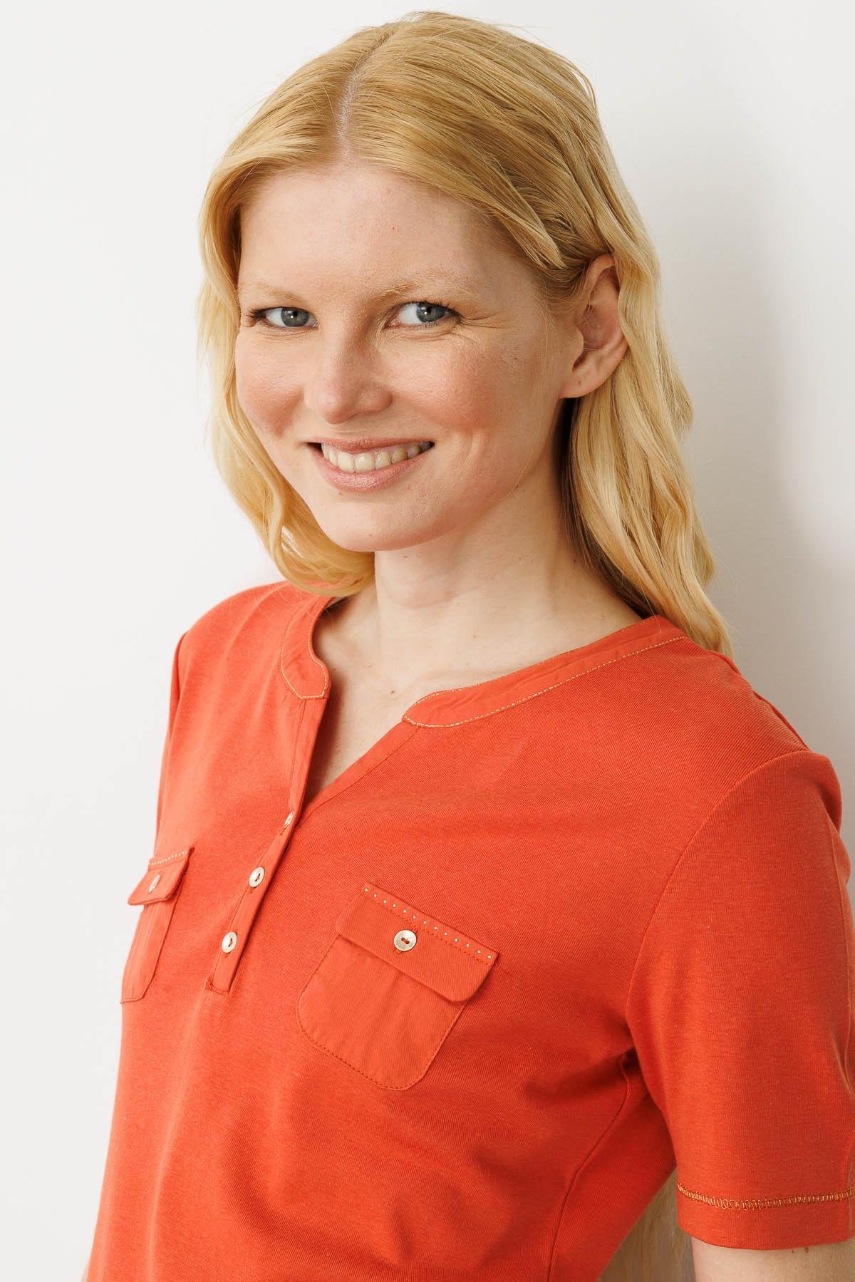 25806Kadın Açma Yaka Önü Cepli Penye T-shirt Kiremit