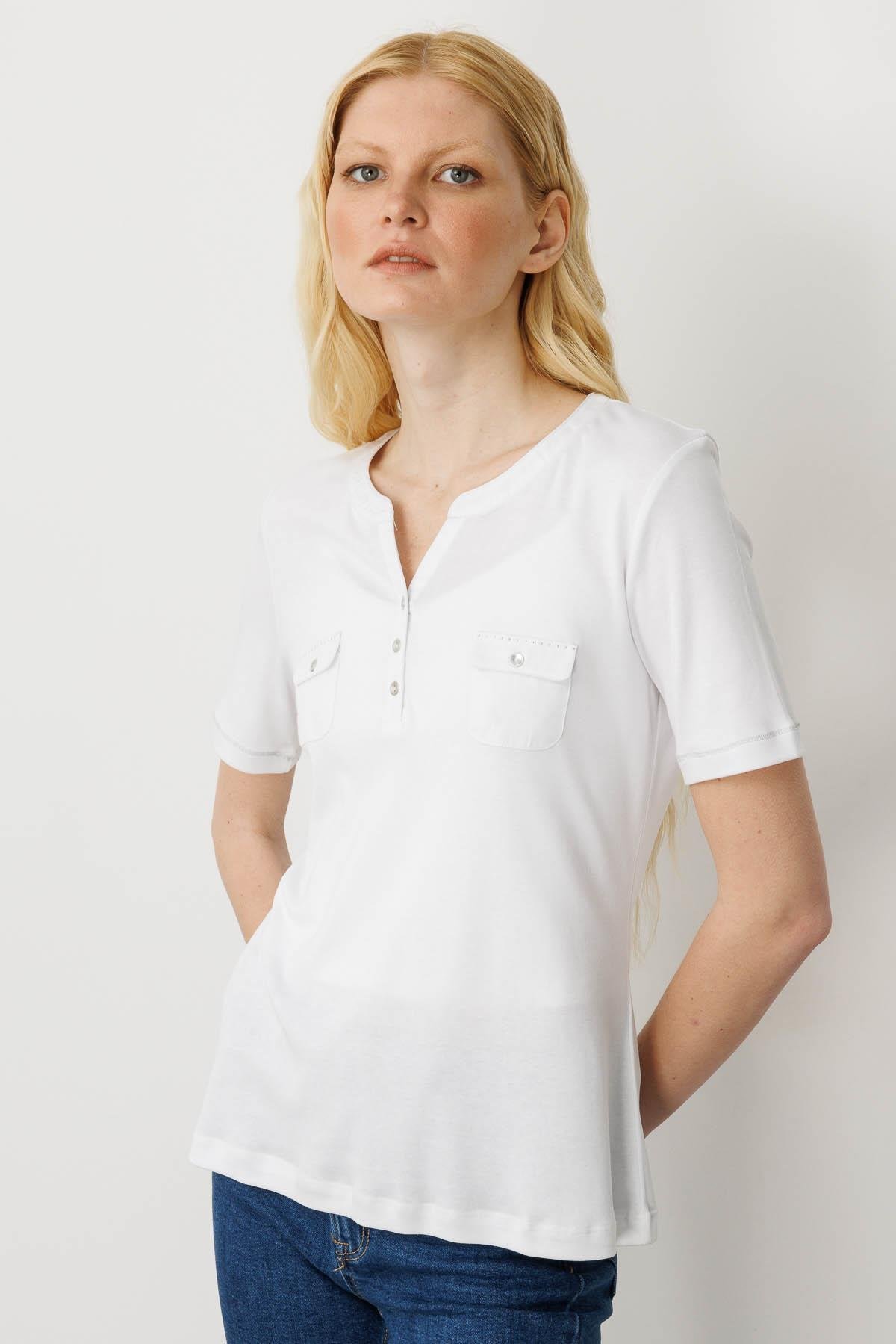 25806Kadın Açma Yaka Önü Cepli Penye T-shirt Beyaz