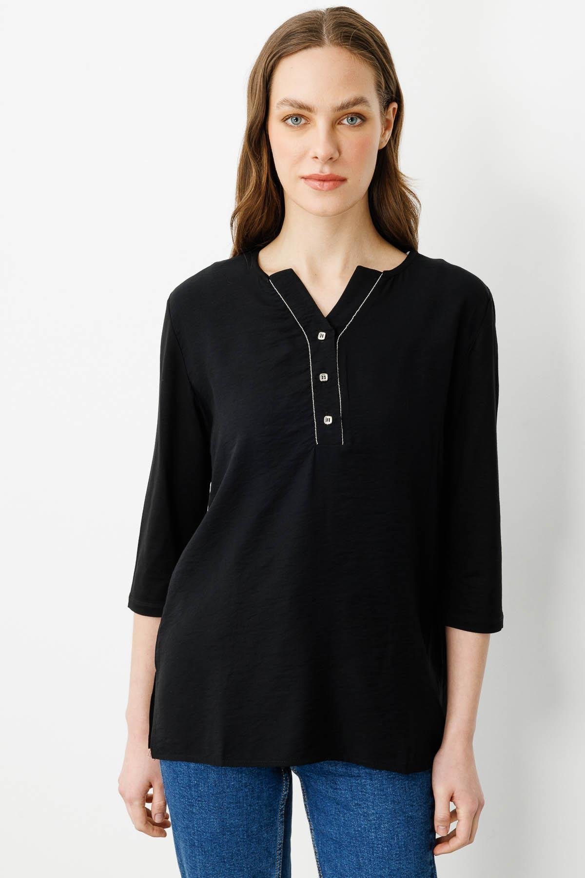 25763Kadın Açma Yaka Önü Düğmeli Bluz Siyah