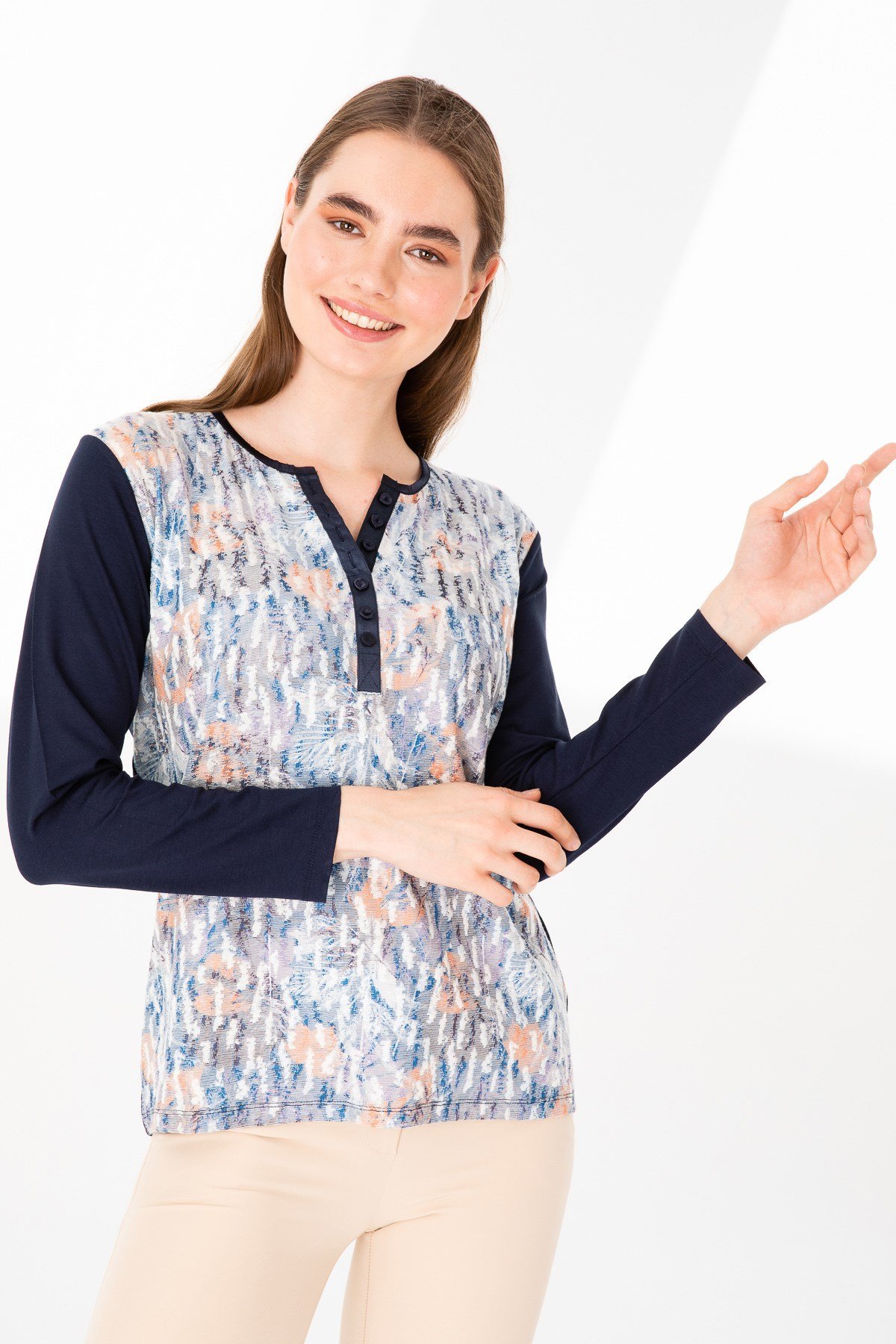 KADIN AÇMA YAKA TRUVAKAR KOL DESENLİ PENYE BLUZ LACİVERT