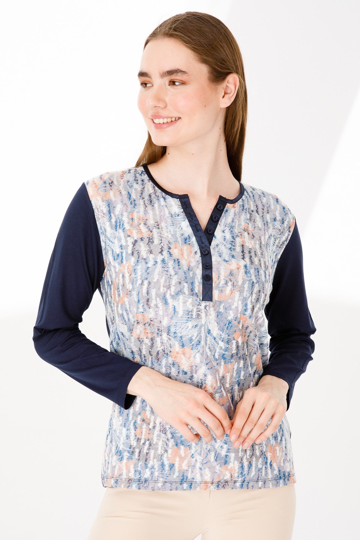 KADIN AÇMA YAKA TRUVAKAR KOL DESENLİ PENYE BLUZ LACİVERT