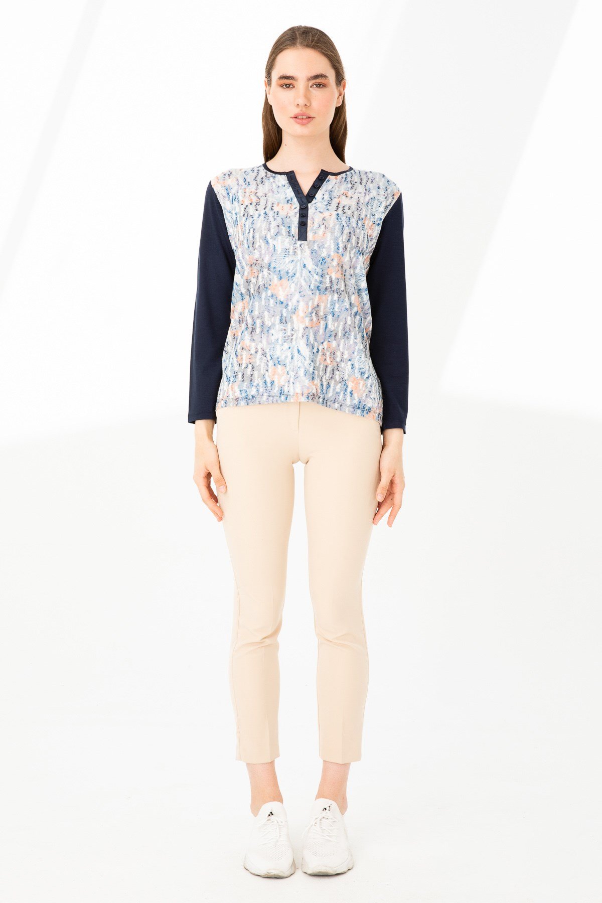 KADIN AÇMA YAKA TRUVAKAR KOL DESENLİ PENYE BLUZ LACİVERT