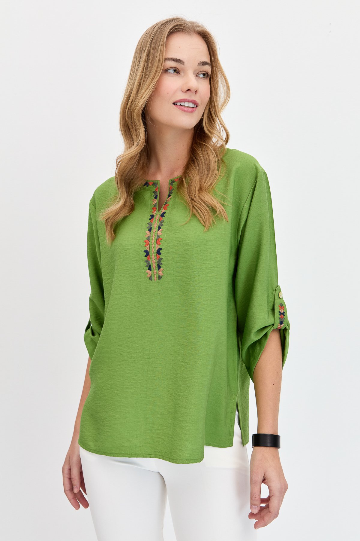 KMY24094Kadın Açma Yaka Yakası Etnik Nakışlı Gömlek Yeşil