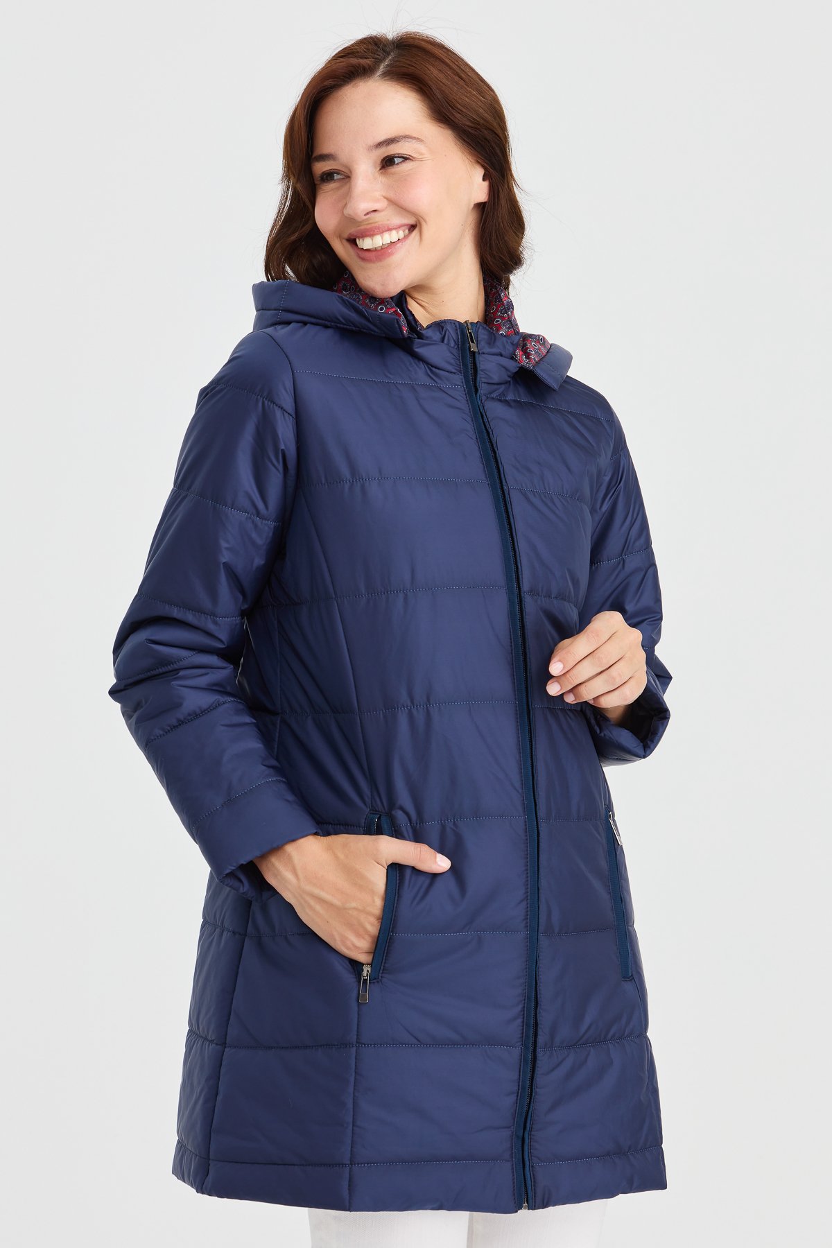 23402Kadın Astarı Desenli Araboy Kapitone Kaban Lacivert