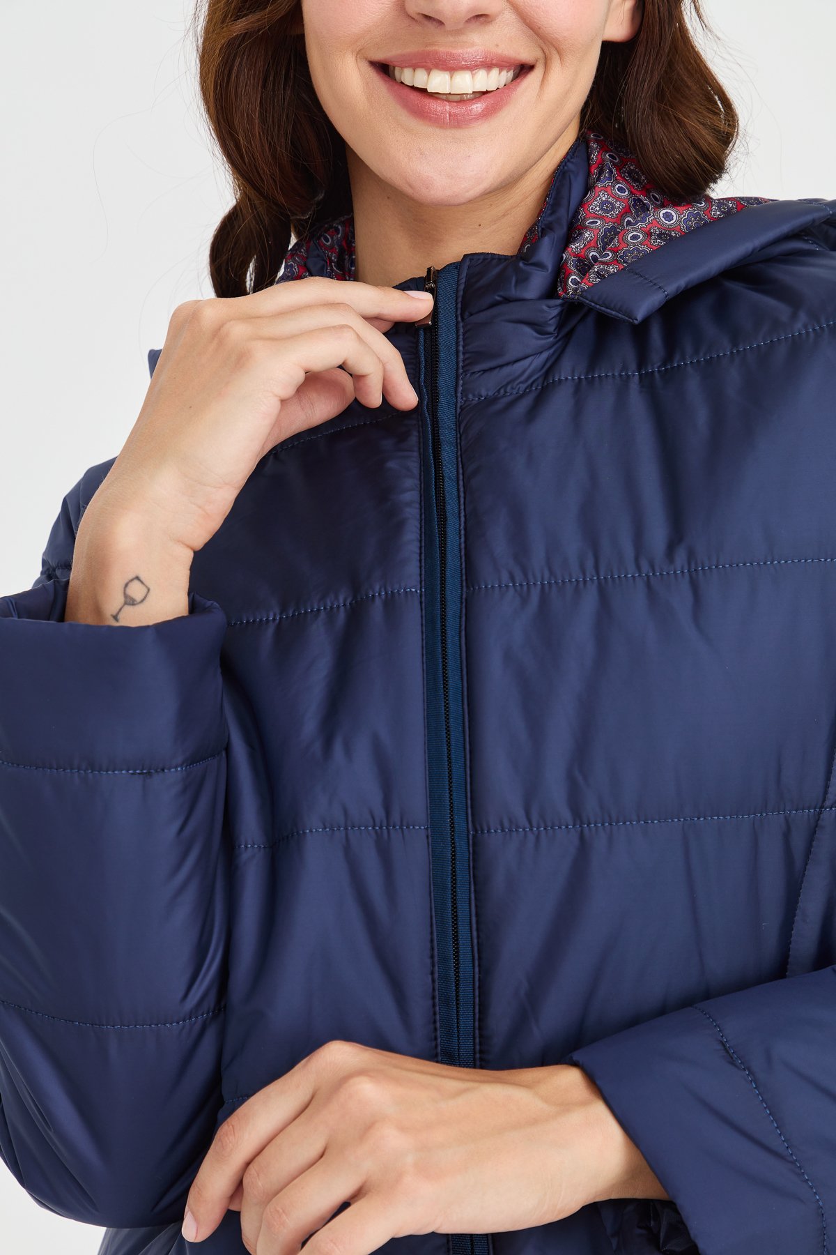 23402Kadın Astarı Desenli Araboy Kapitone Kaban Lacivert