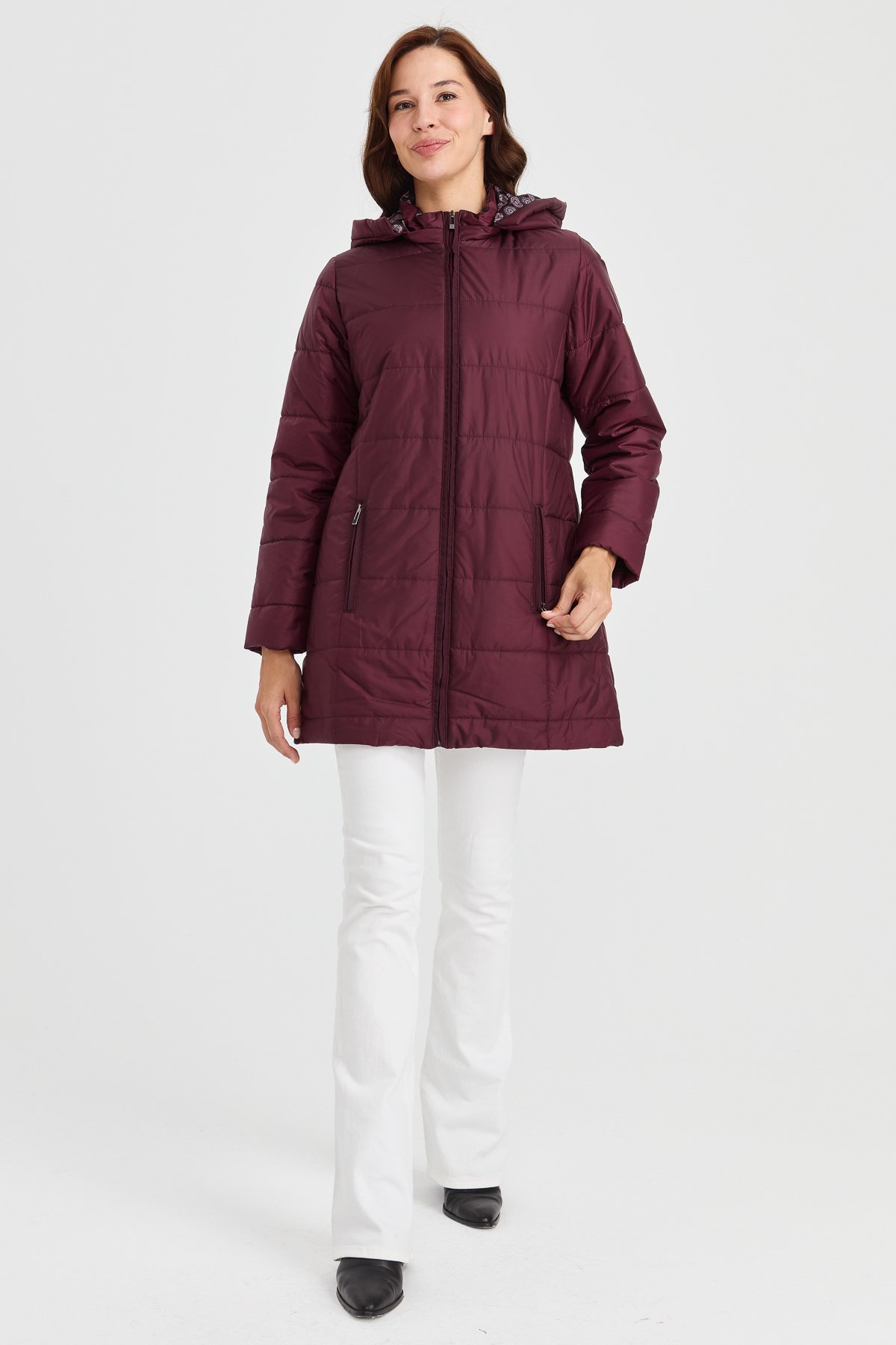 23402Kadın Astarı Desenli Araboy Kapitone Kaban Bordo