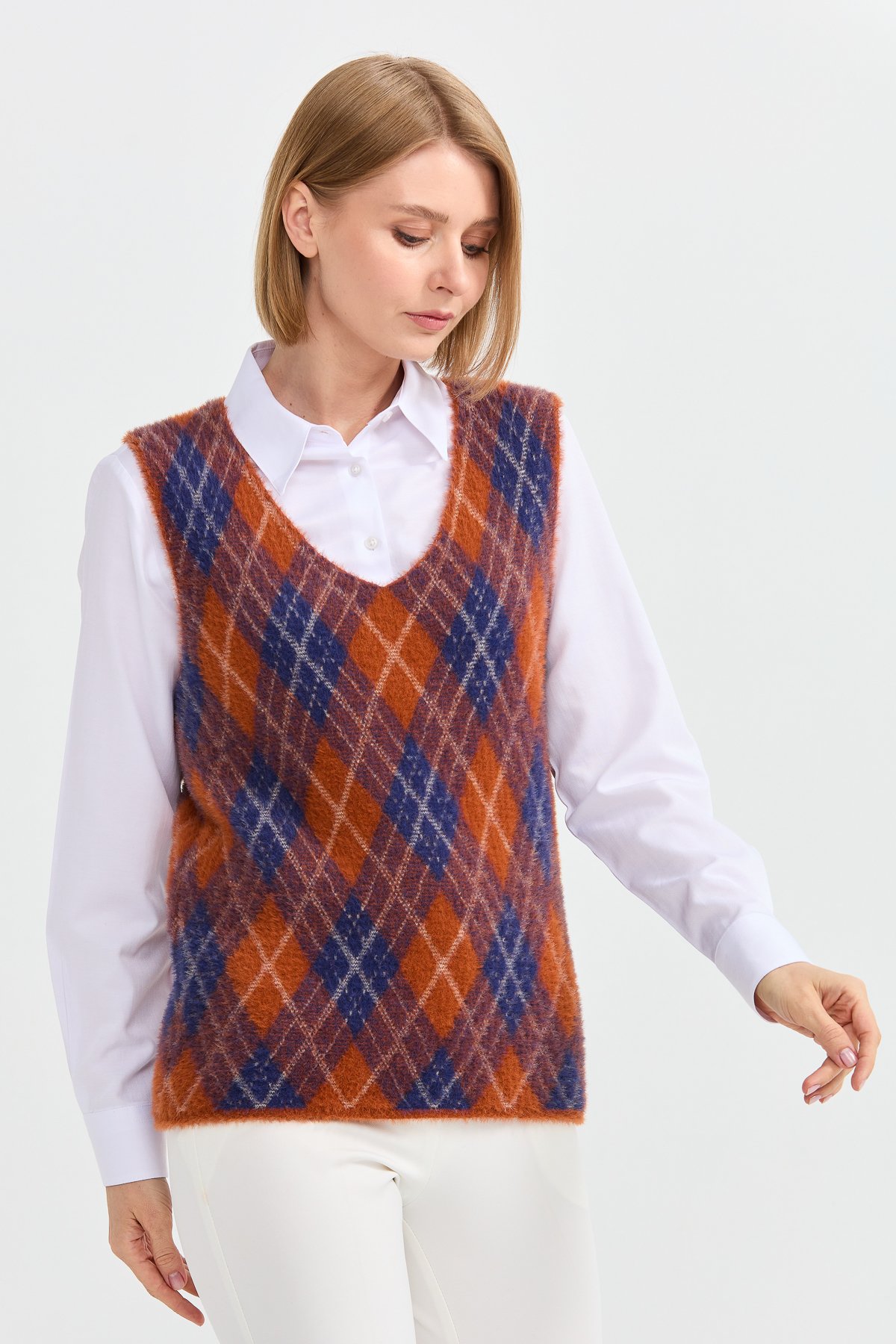 22266Kadın Baklava Desenli Süveter 2