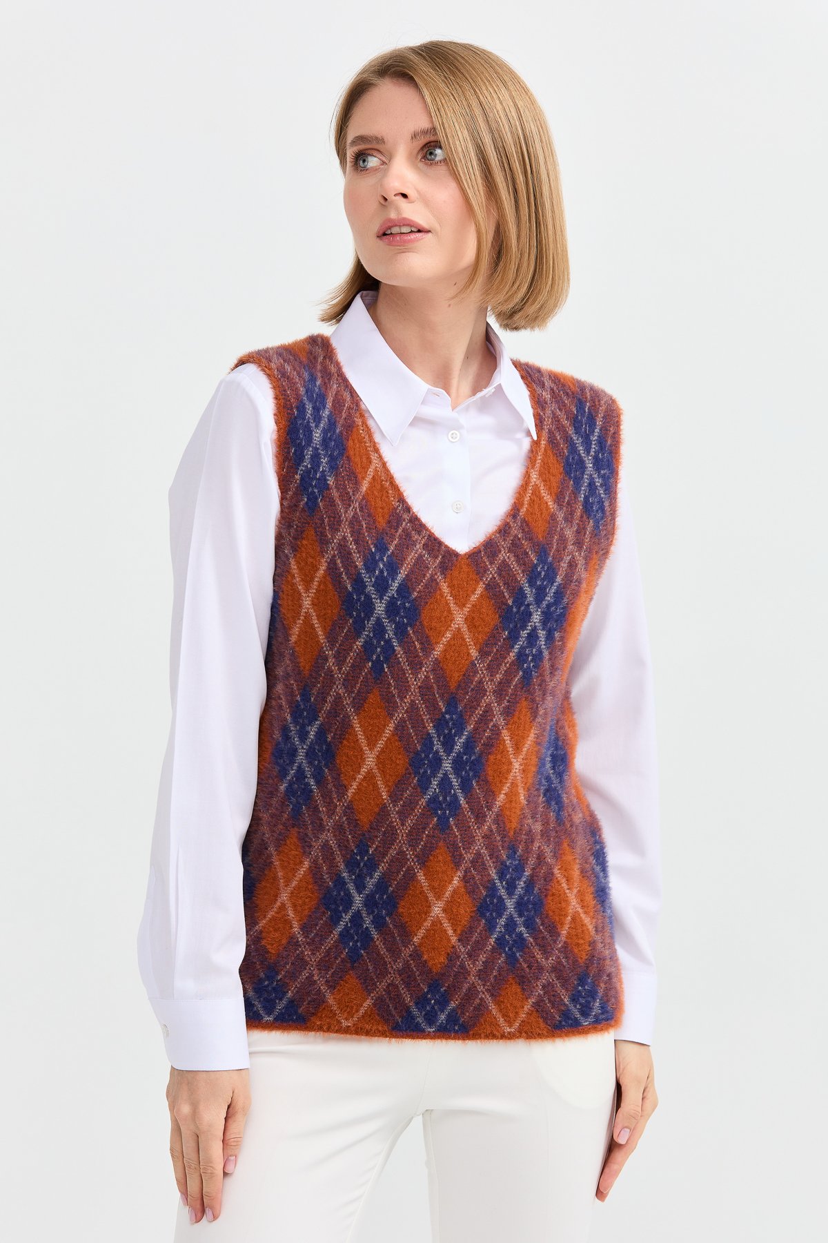 22266Kadın Baklava Desenli Süveter 2