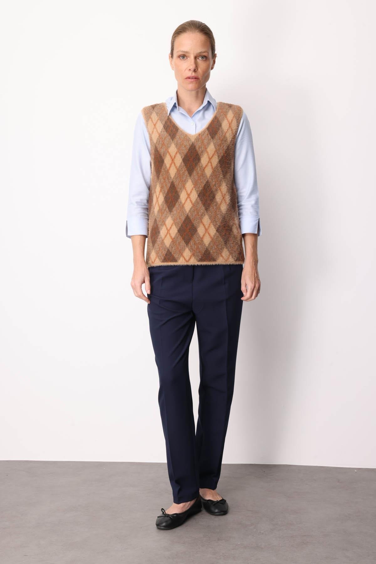 22266Kadın Baklava Desenli Süveter 37