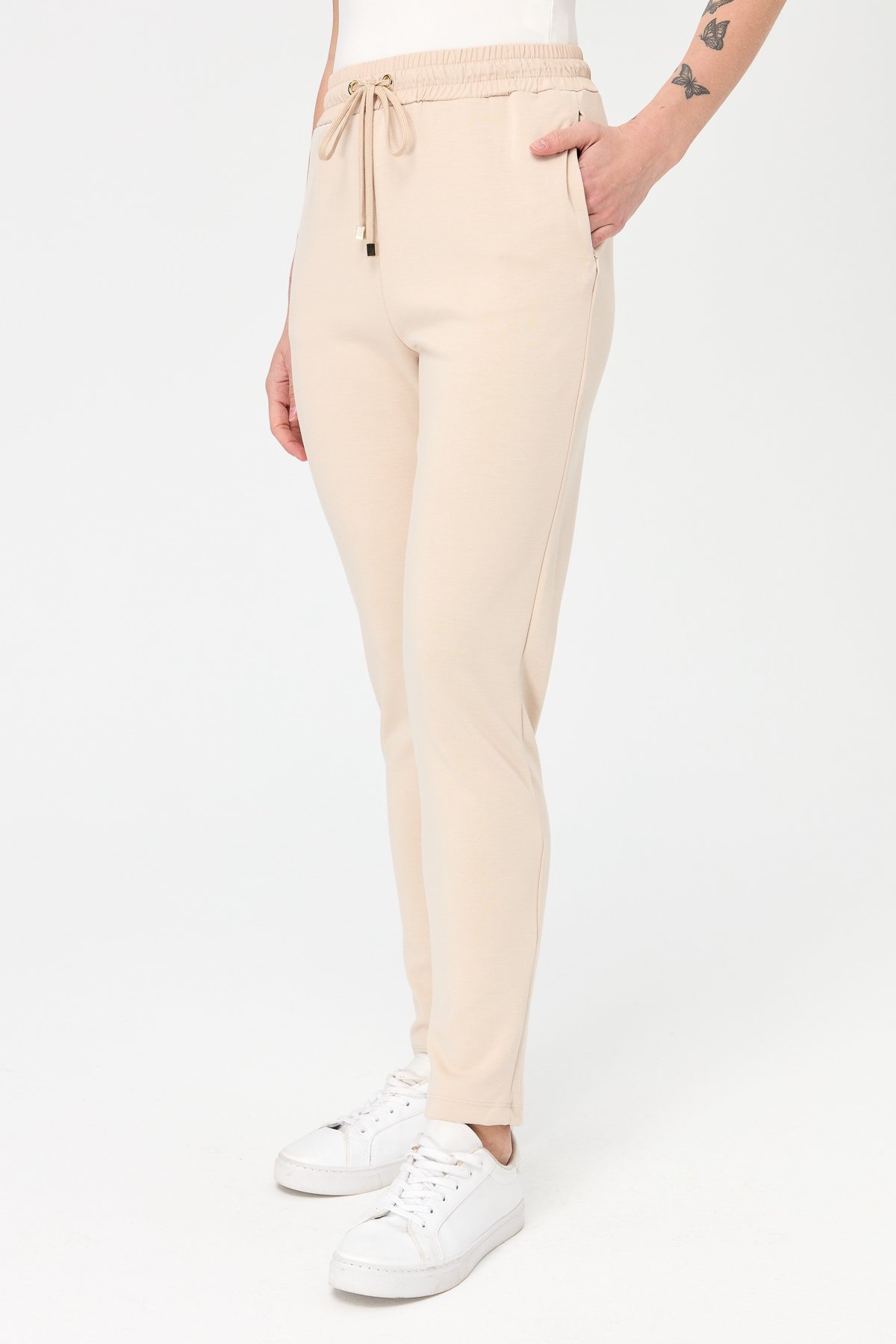 KMK23002Kadın Beli Bağcıklı Cepli Eşofman Pantolon Bej