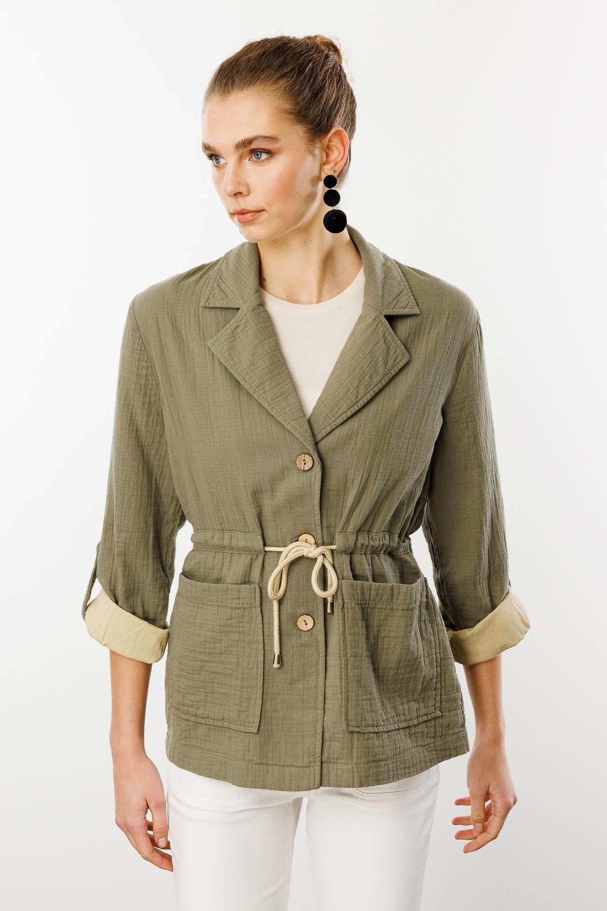 KMY24077Женская хлопковая куртка с завязкой на талии