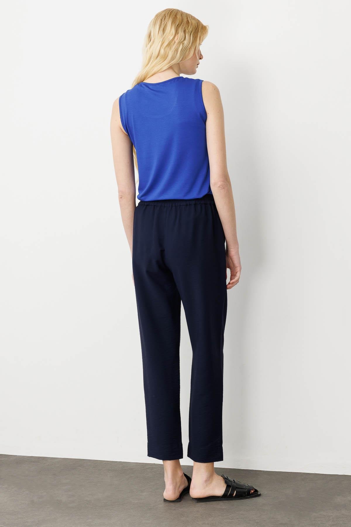 25877Kadın Beli Lastıklı Pantolon Lacivert