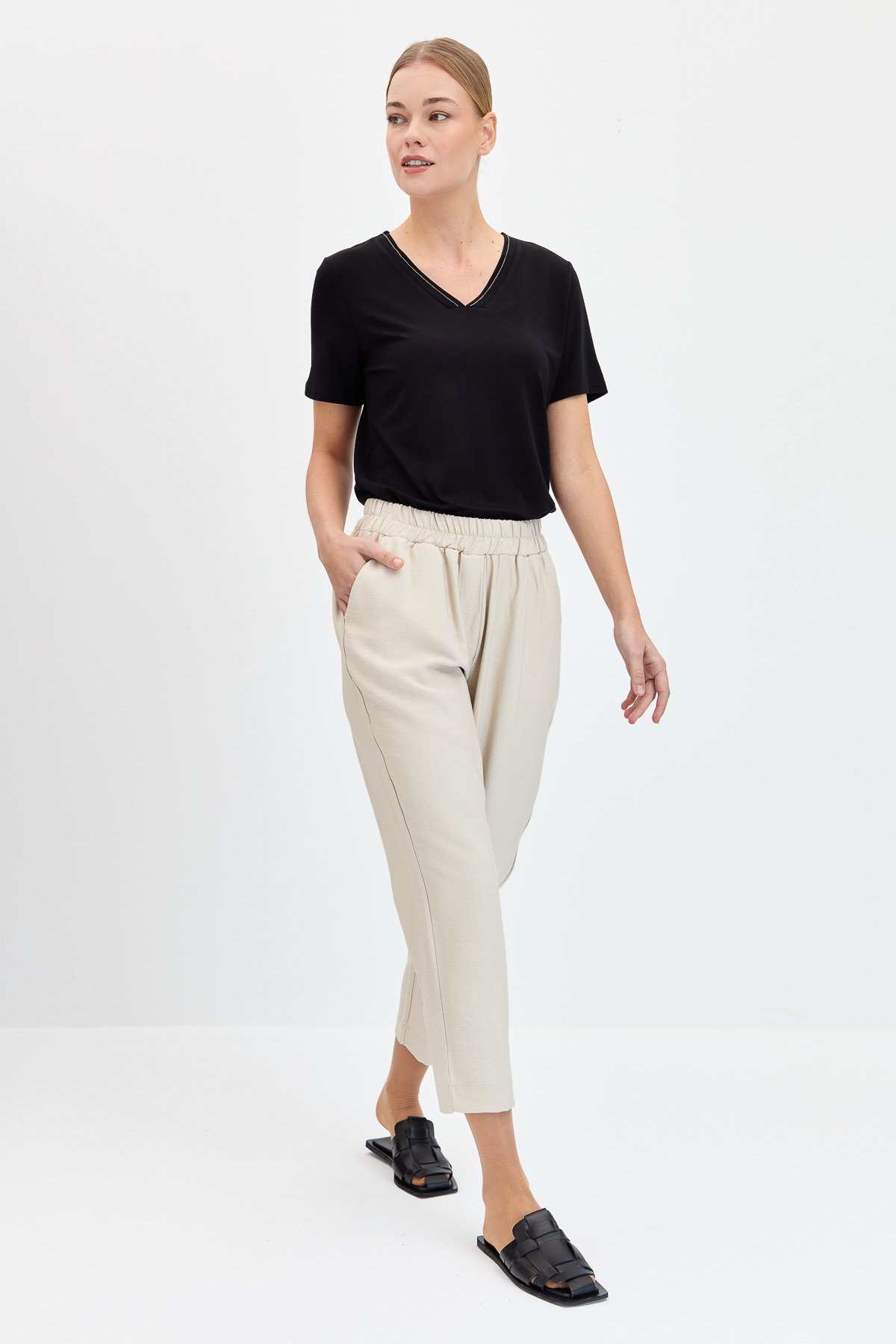 KMYPT04Kadın Beli Lastikli Yan Cepli Havuç Kesim Keten Pantolon Bej